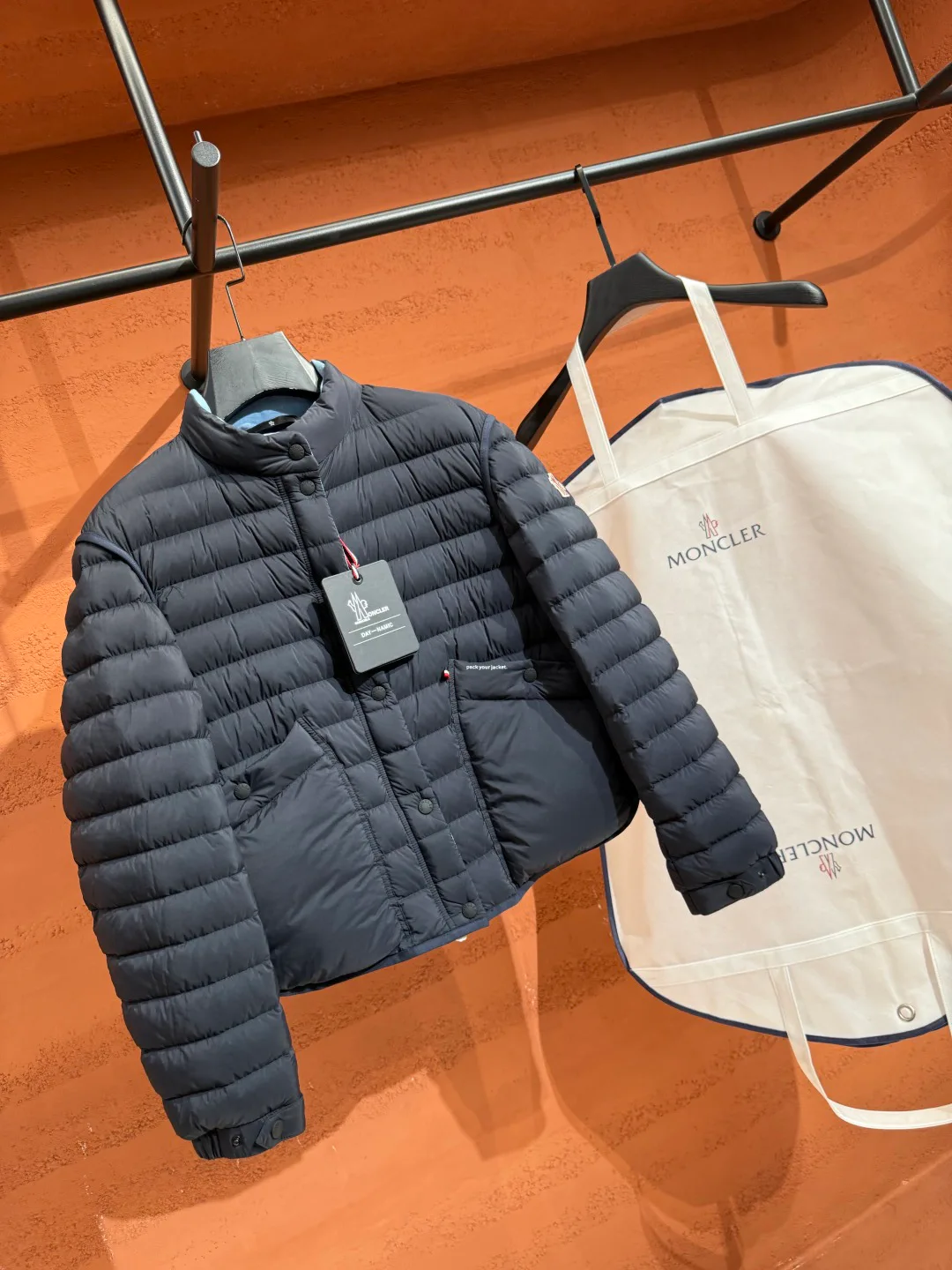Куртки И Пуховики Женские Moncler 18048147