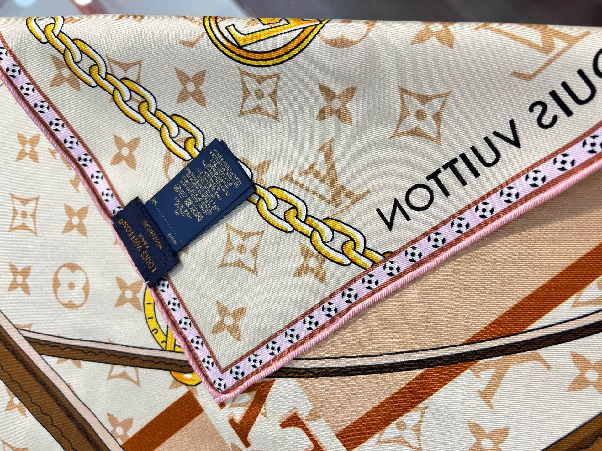 Платки Louis Vuitton 5024031