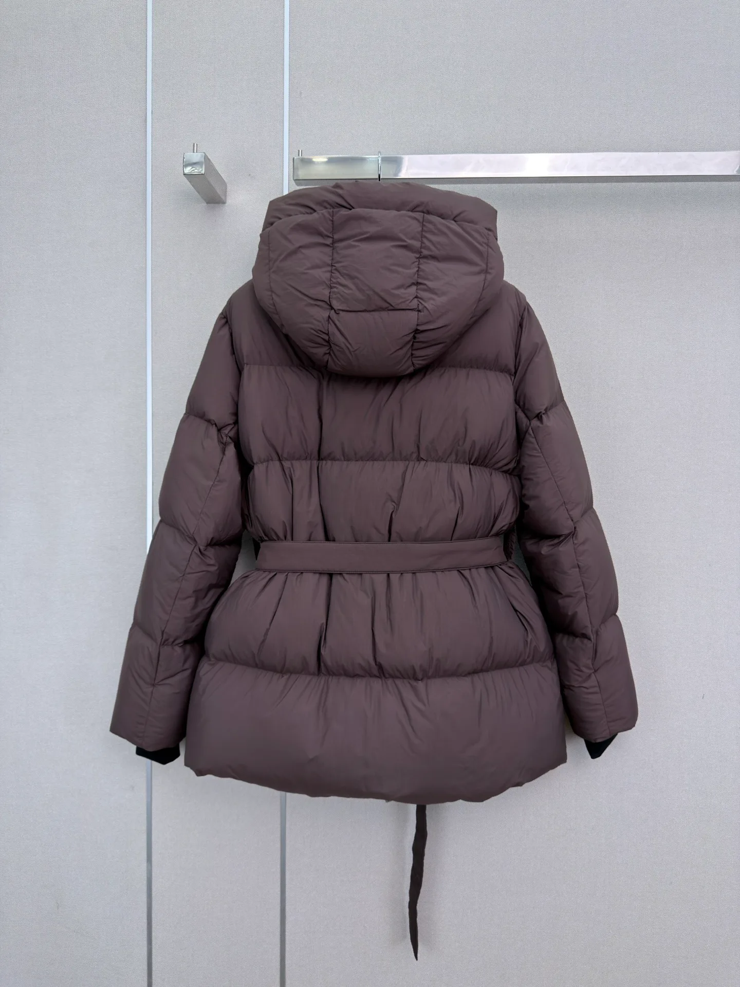 Куртки И Пуховики Женские Prada 18185801