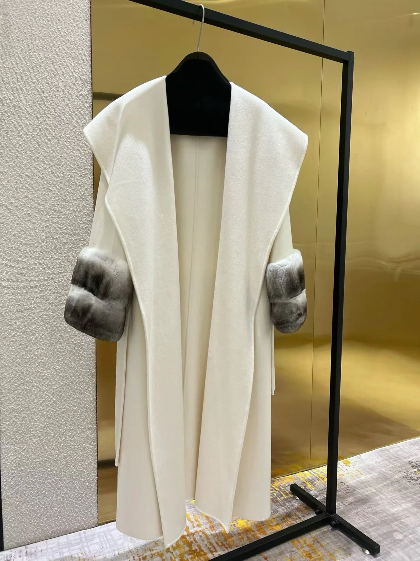 Пальто Женские Christian Dior 241410