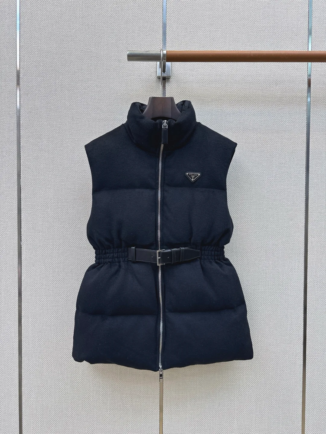 Жилеты Женские Prada 18629379