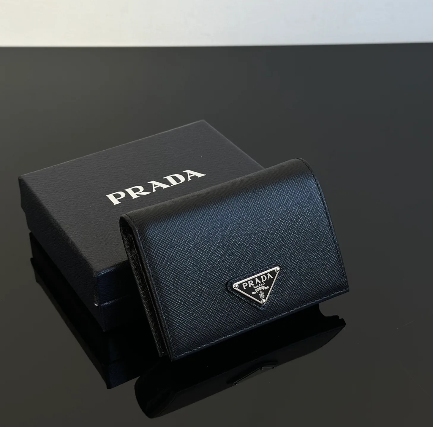 Классические Сумки Женские Prada 11895715