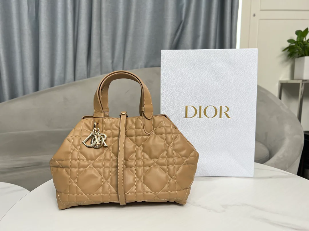 Классические Сумки Женские Christian Dior 11775942