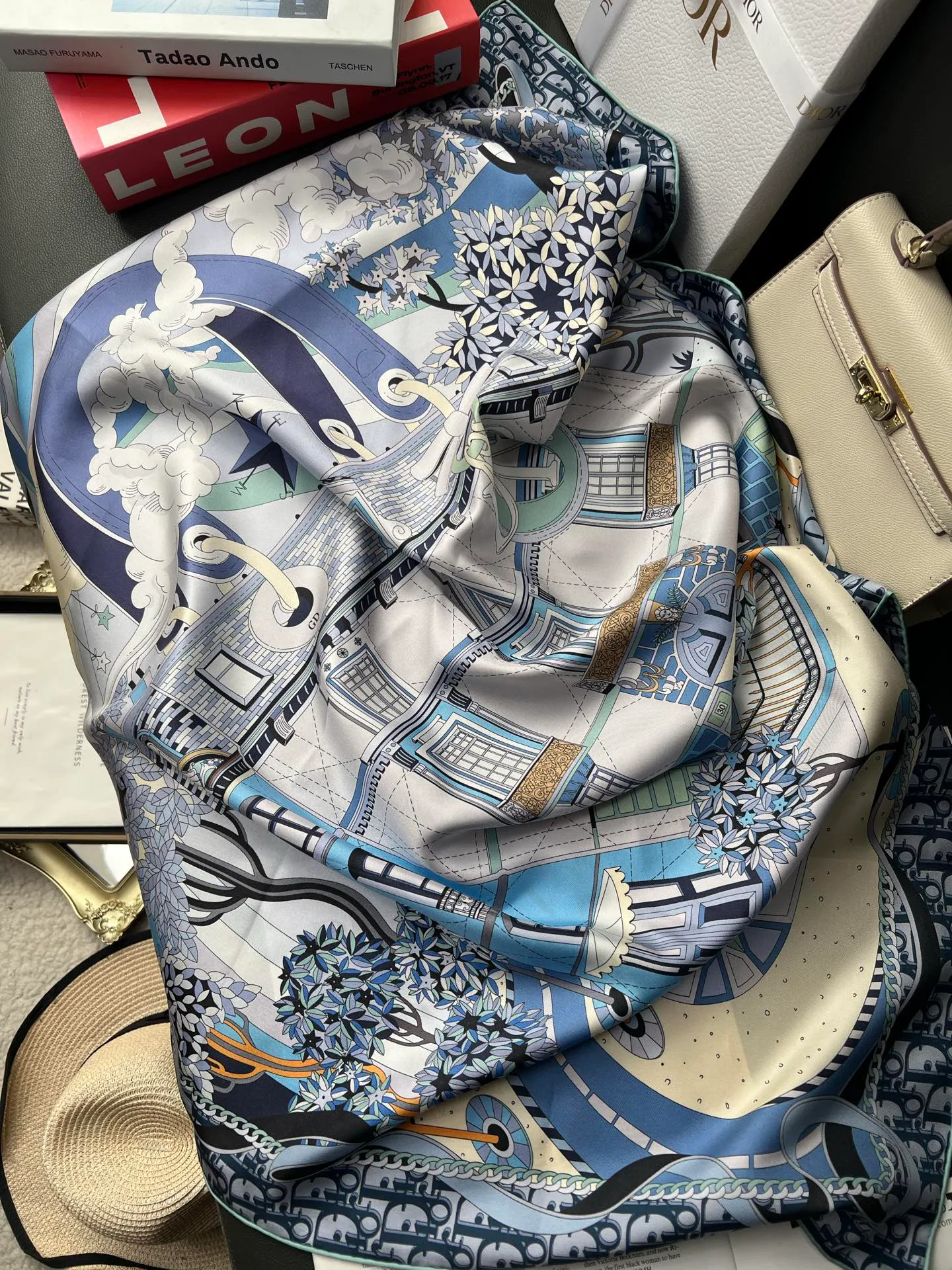 Платки Christian Dior 13478520