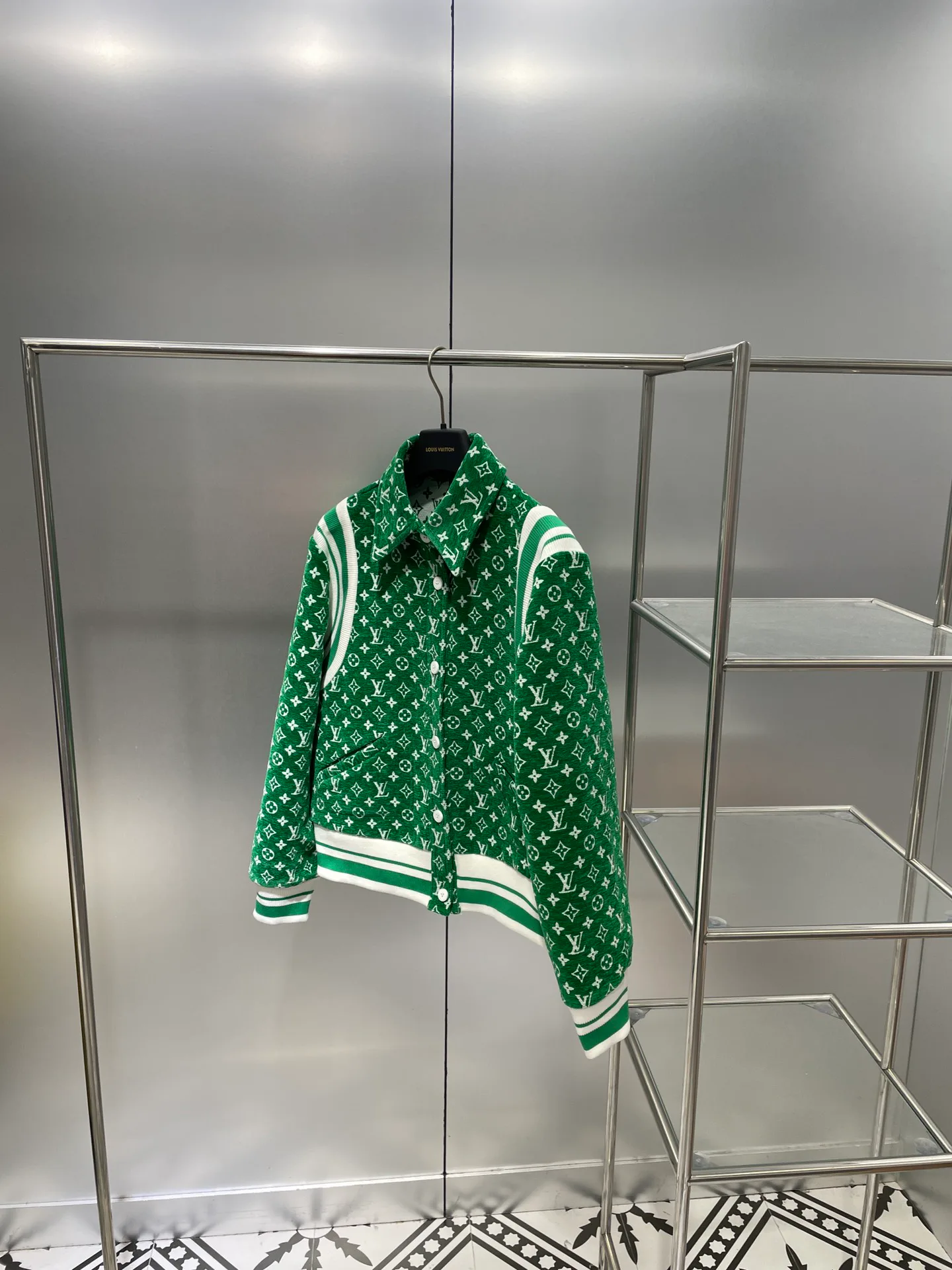 Куртки И Пуховики Женские Louis Vuitton 214621