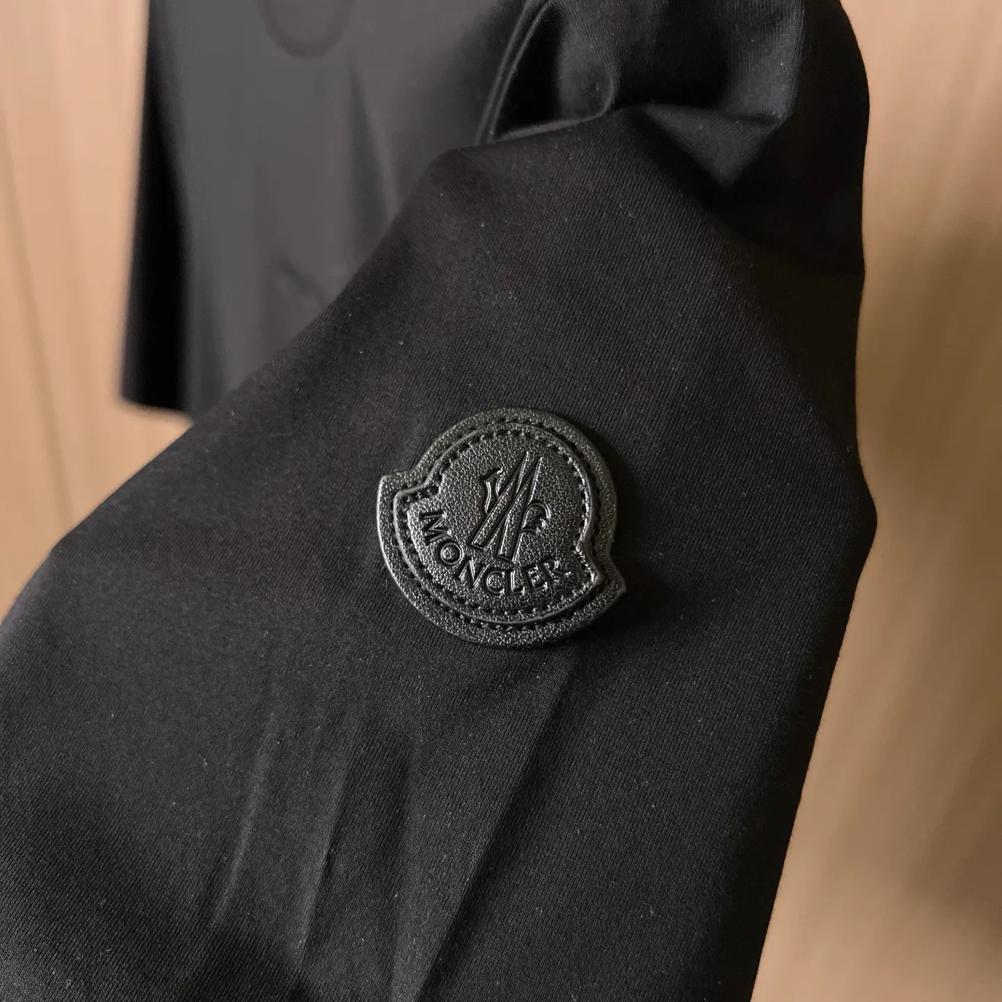 Футболки Женские Moncler 11000498