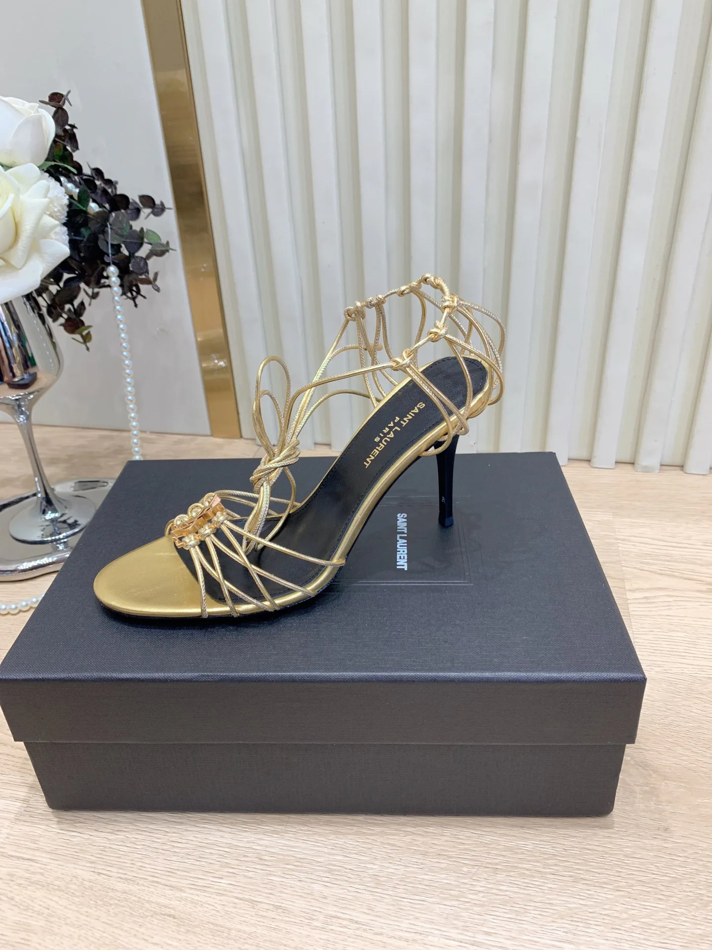 Босоножки Женские Saint Laurent 4511896