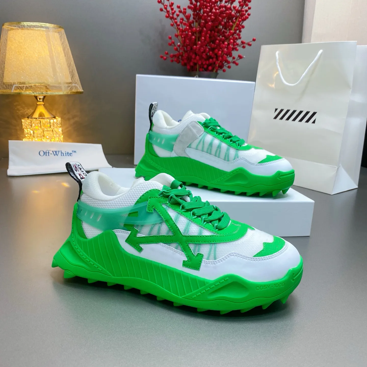 Кроссовки Женские Off-White 17530537