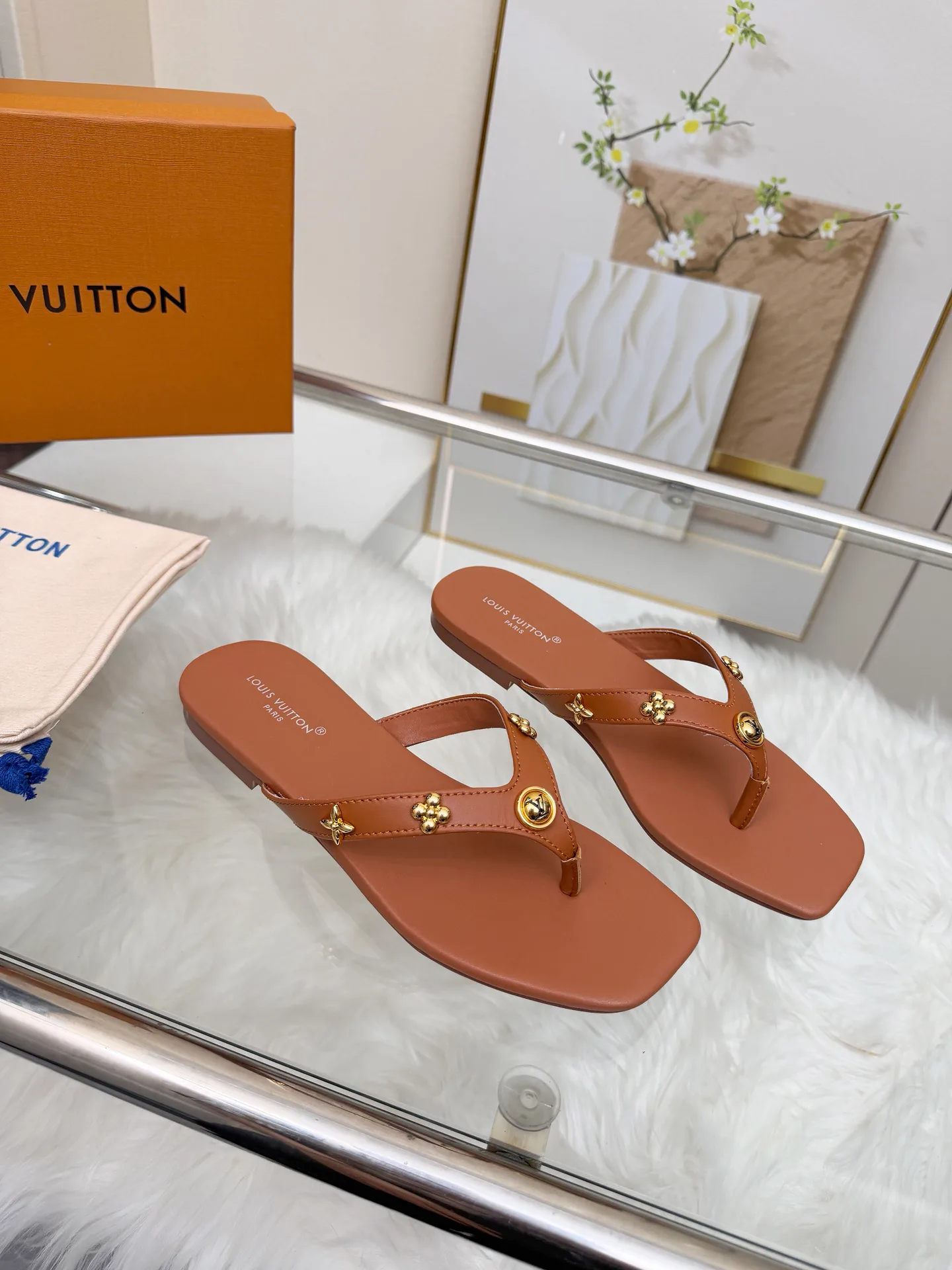 Шлепанцы Женские Louis Vuitton 13253500
