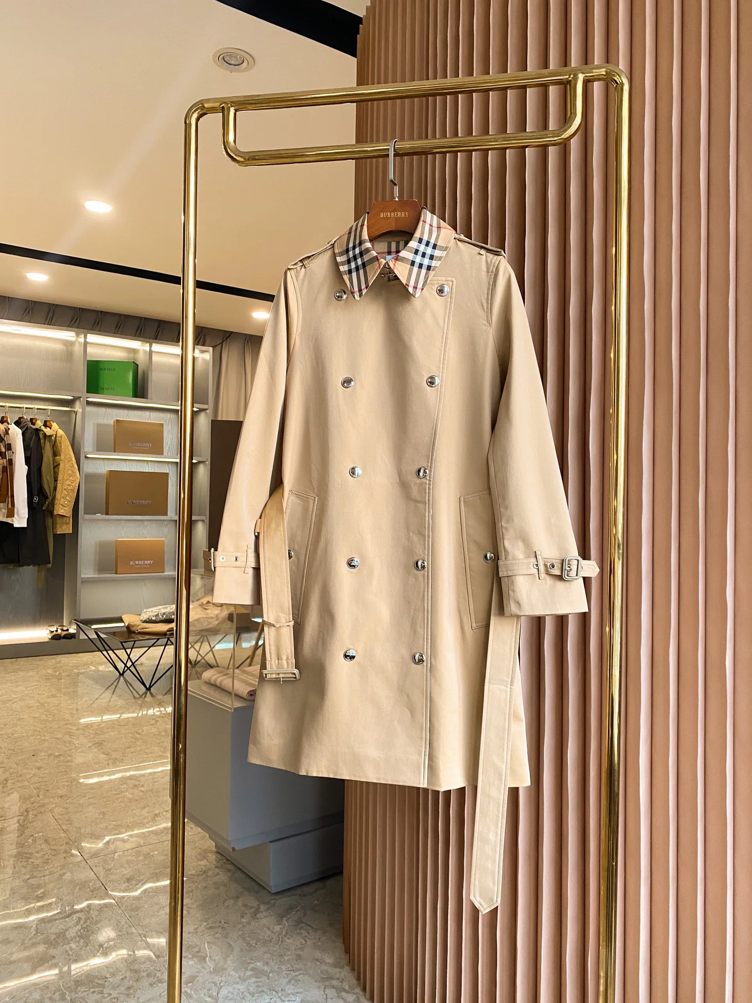 Тренчи Женские Burberry 19078438