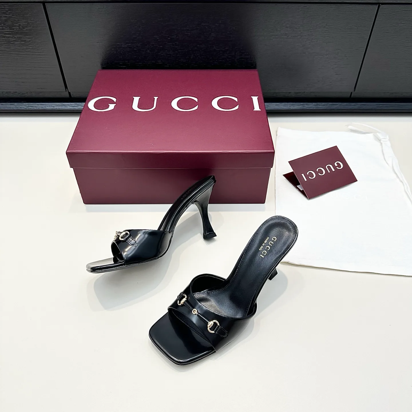 Босоножки Женские Gucci 17614701