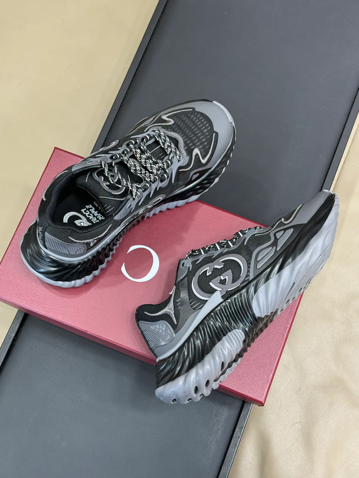 Кроссовки Женские Gucci 2967