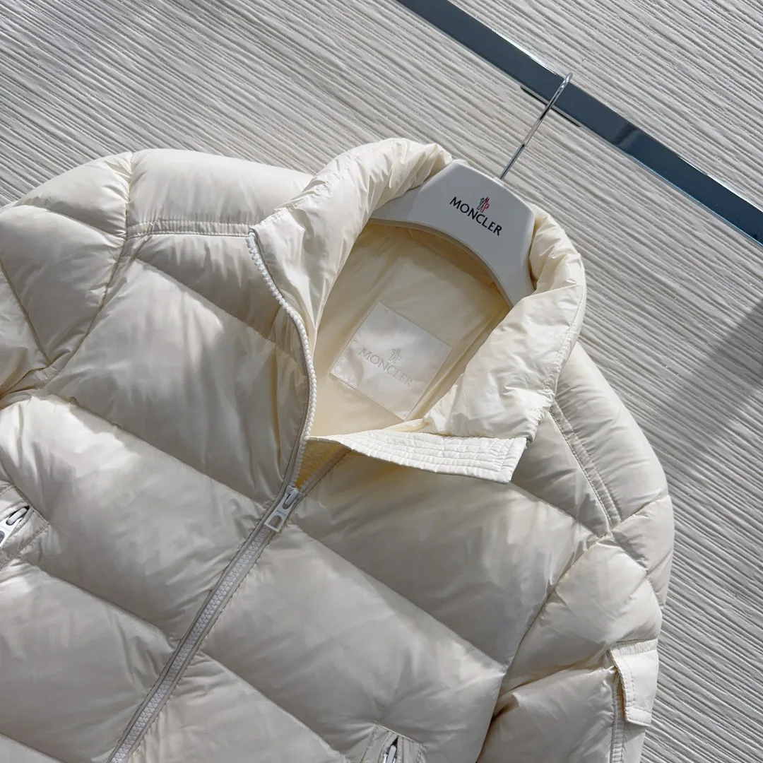 Куртки И Пуховики Женские Moncler 19284187