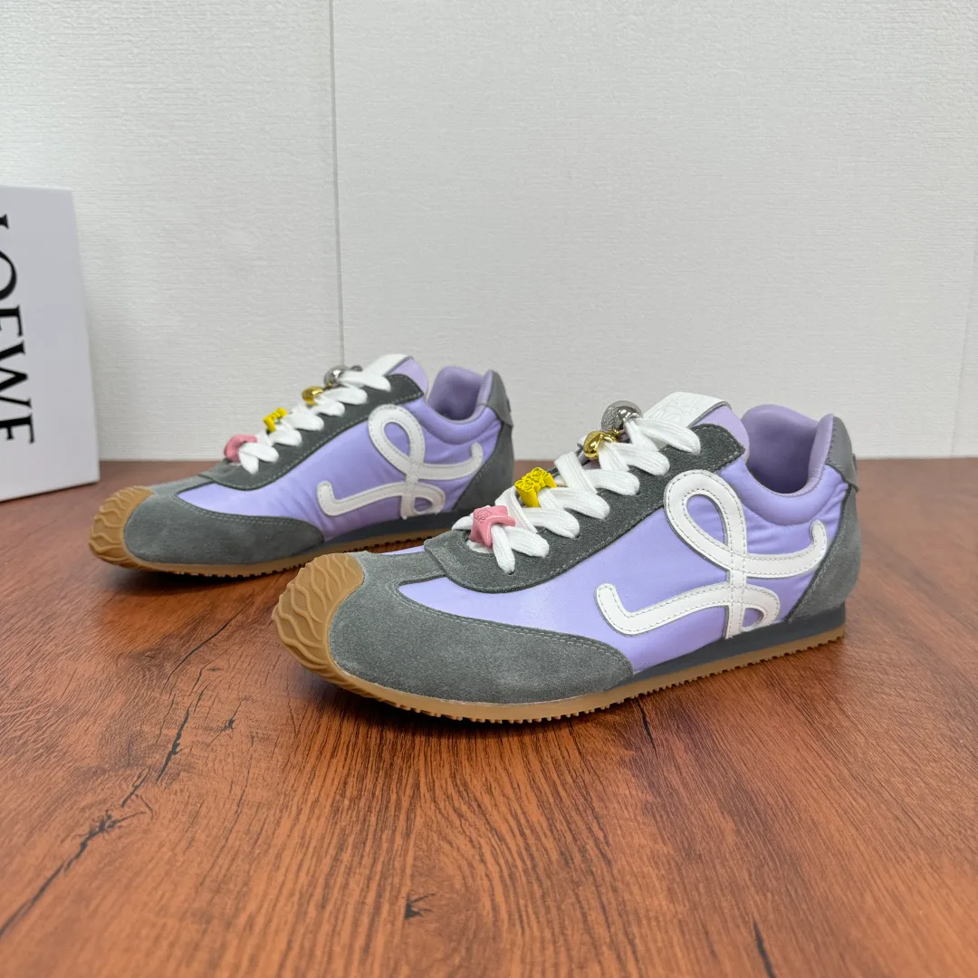 Кроссовки Женские Loewe 28011