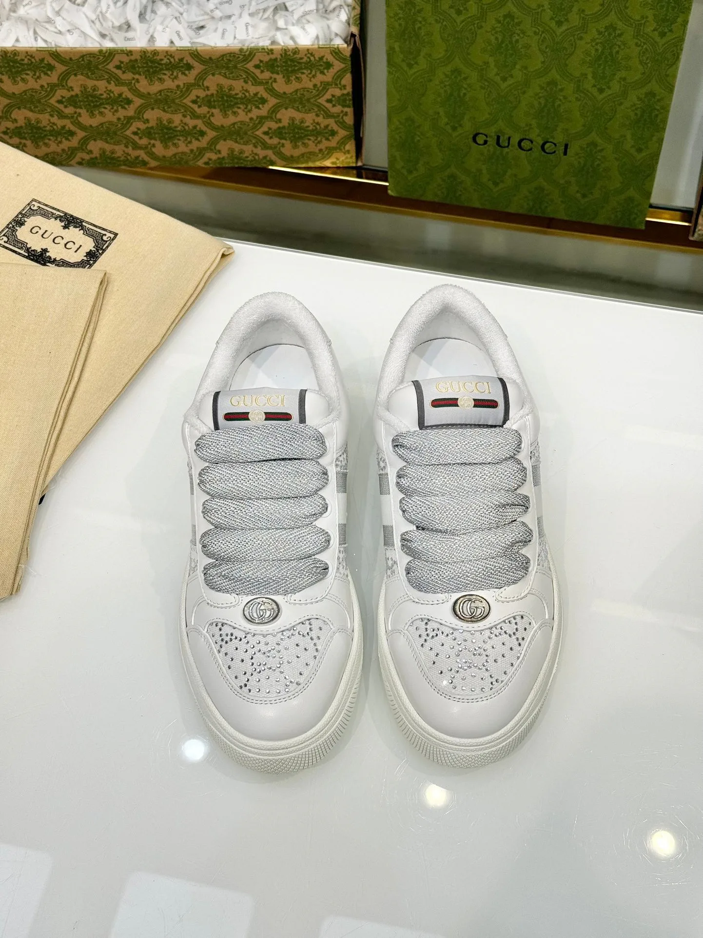 Кроссовки Женские Gucci 17620500