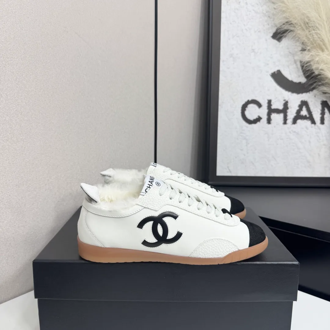 Кроссовки Женские Chanel 18997240