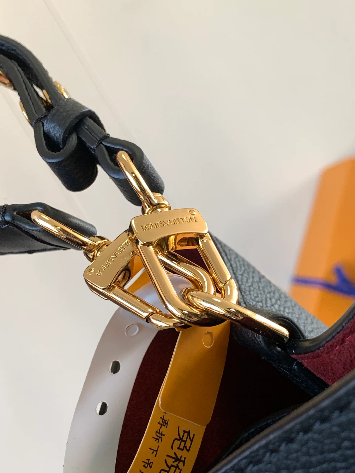 Сумки На Ремне Женские Louis Vuitton 546401