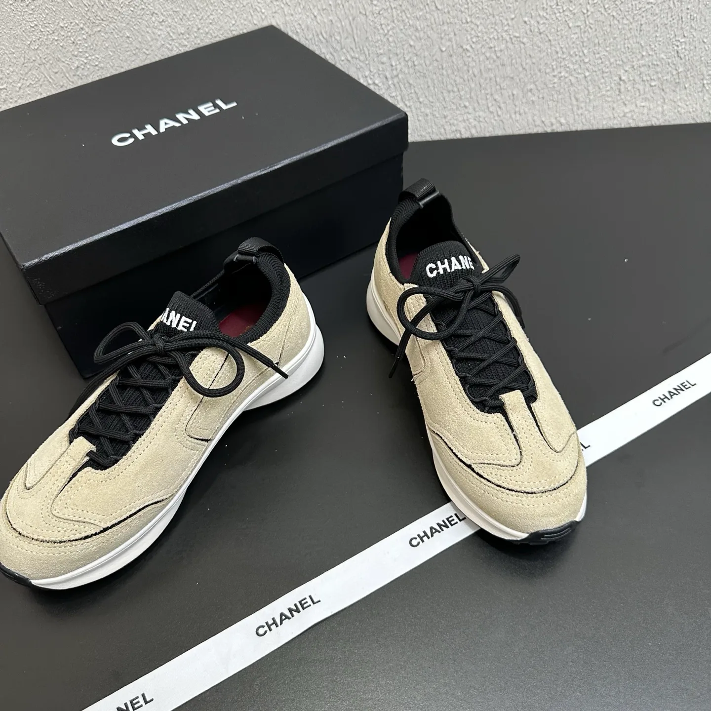 Кроссовки Женские Chanel 17934449