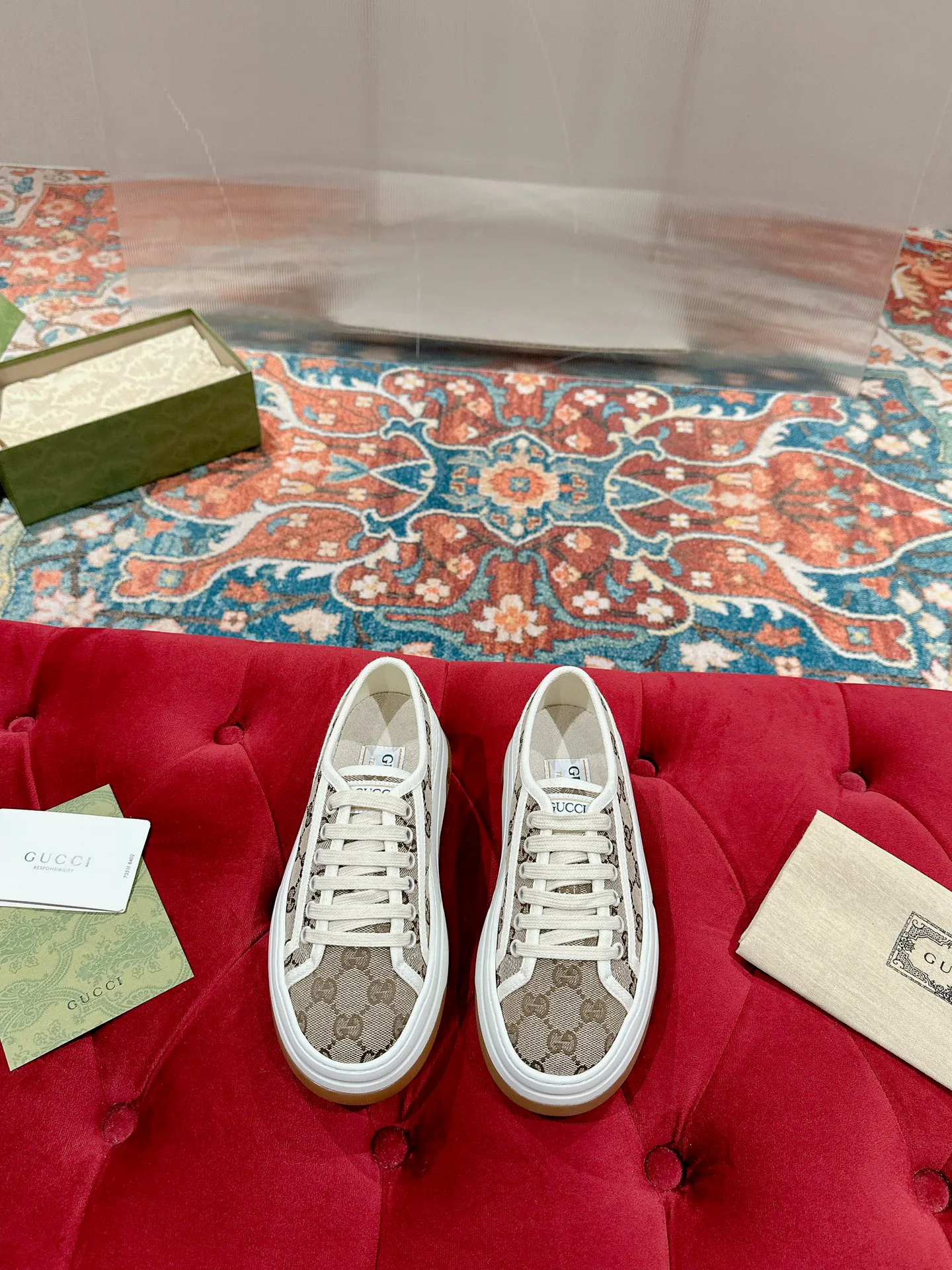 Кроссовки Женские Gucci