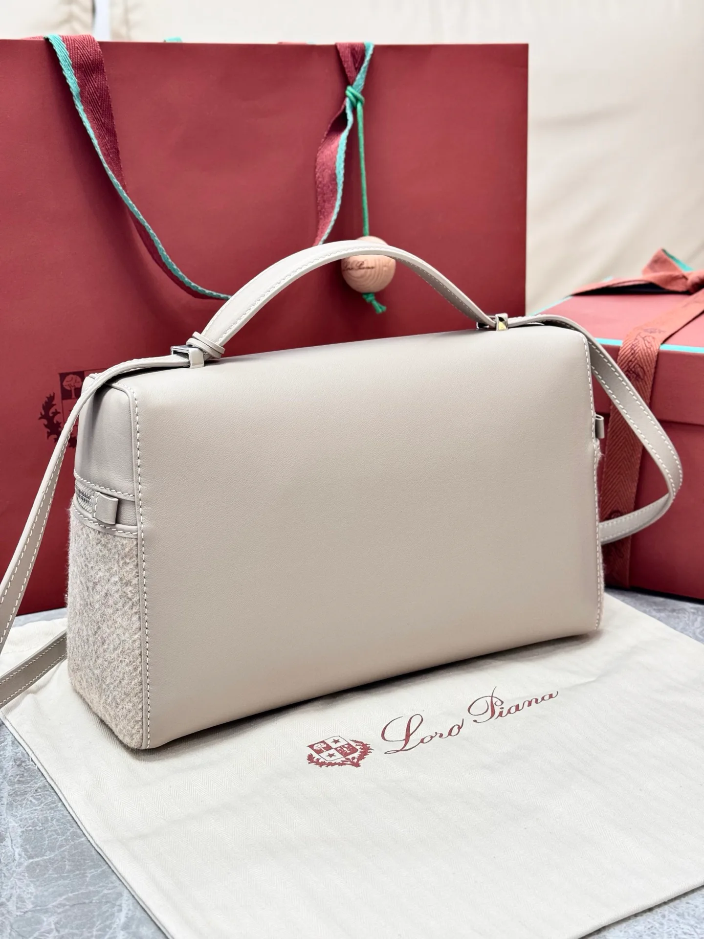 Классические Сумки Женские Loro Piana 17565042