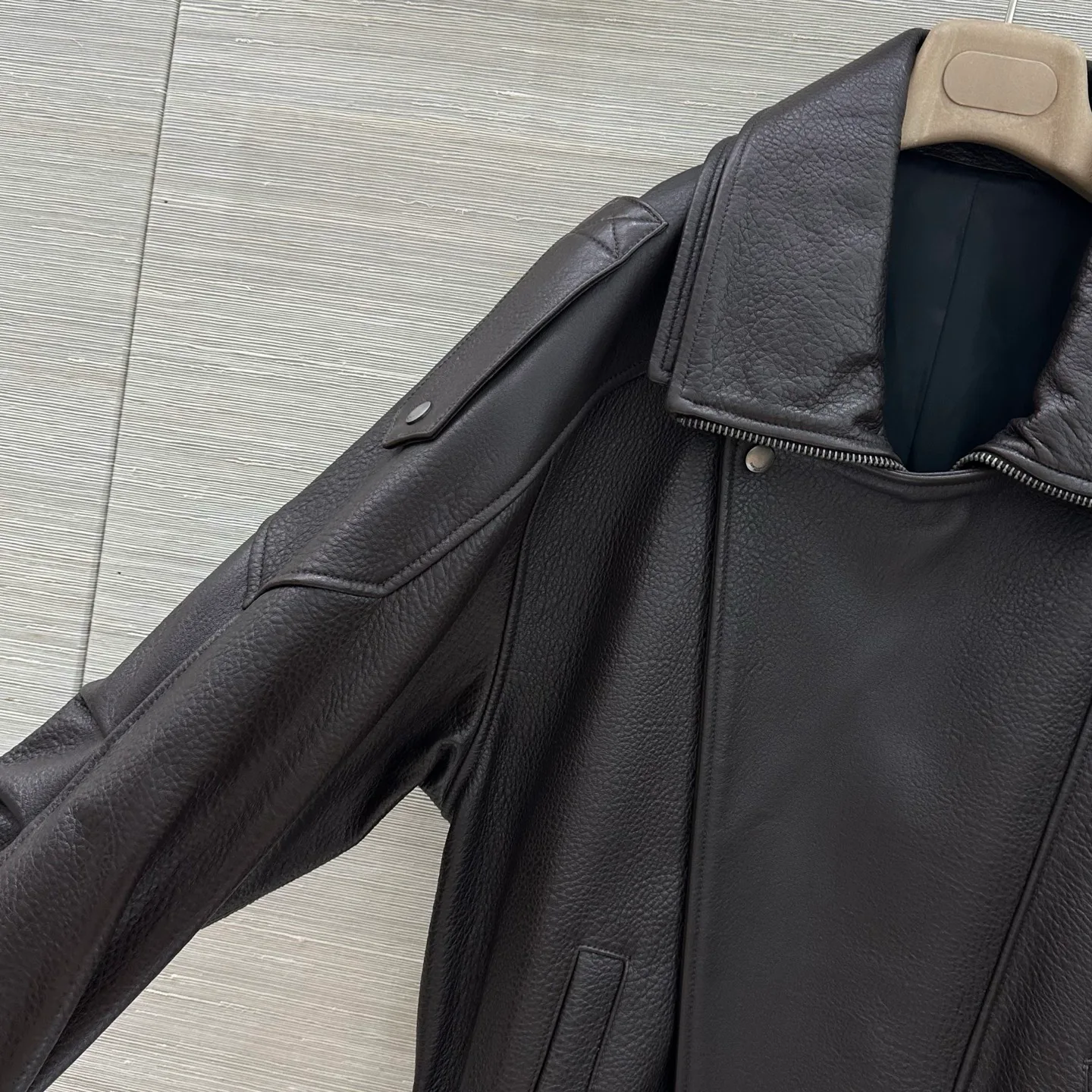 Кожаные Куртки И Дублёнки Женские Saint Laurent 19625472