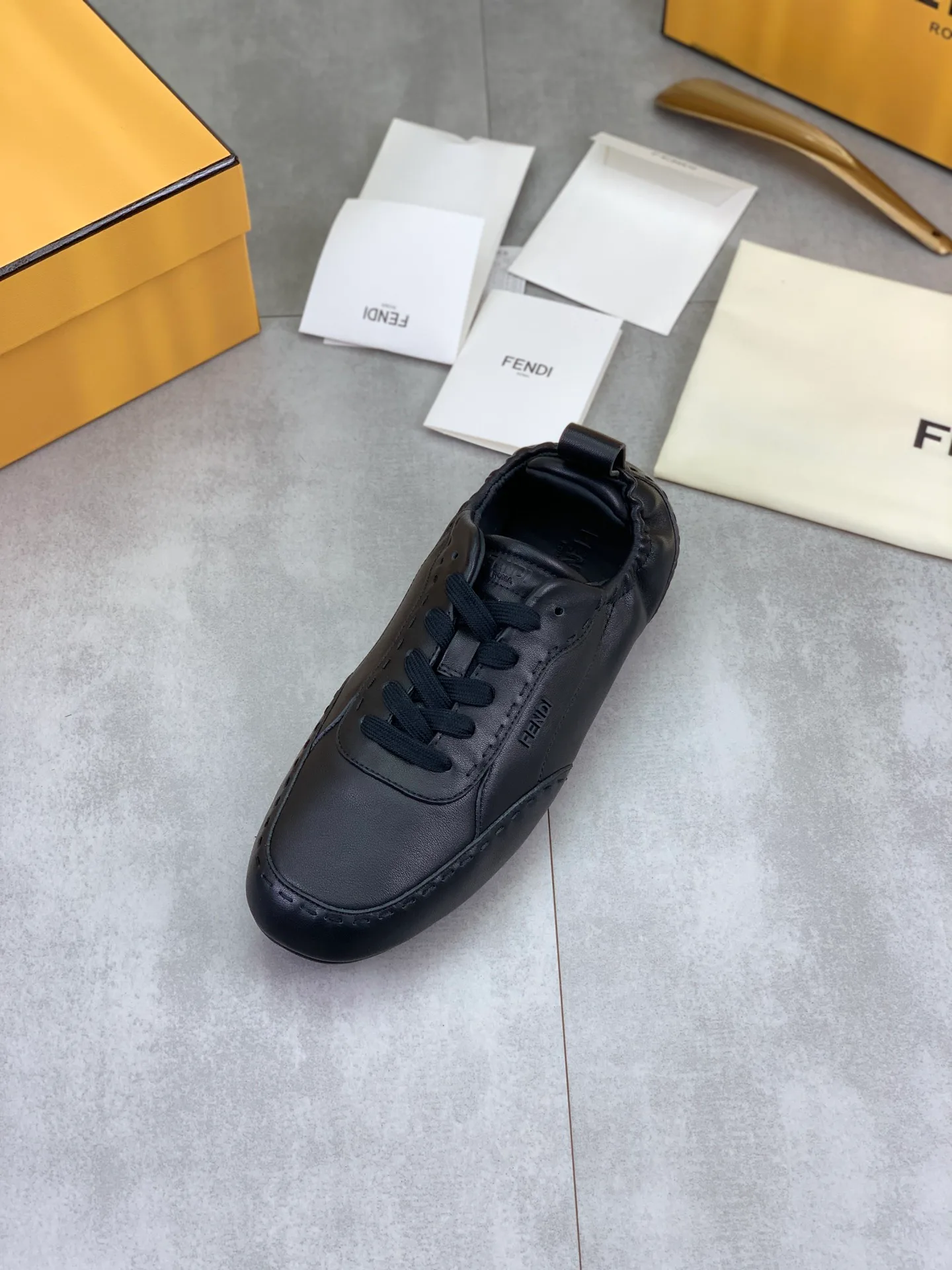 Кроссовки Мужские Fendi 13428281