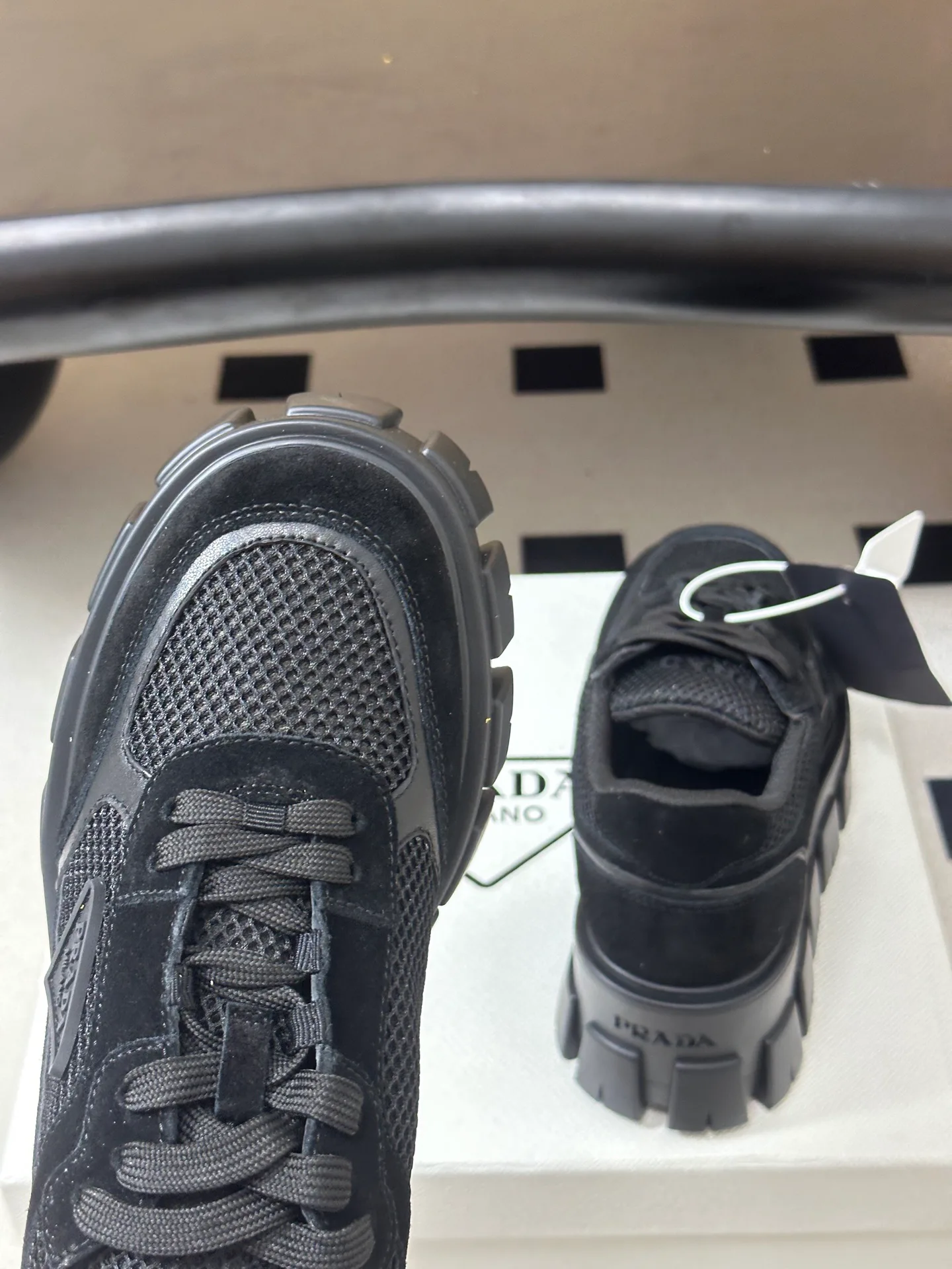Кроссовки Женские Prada 18049583