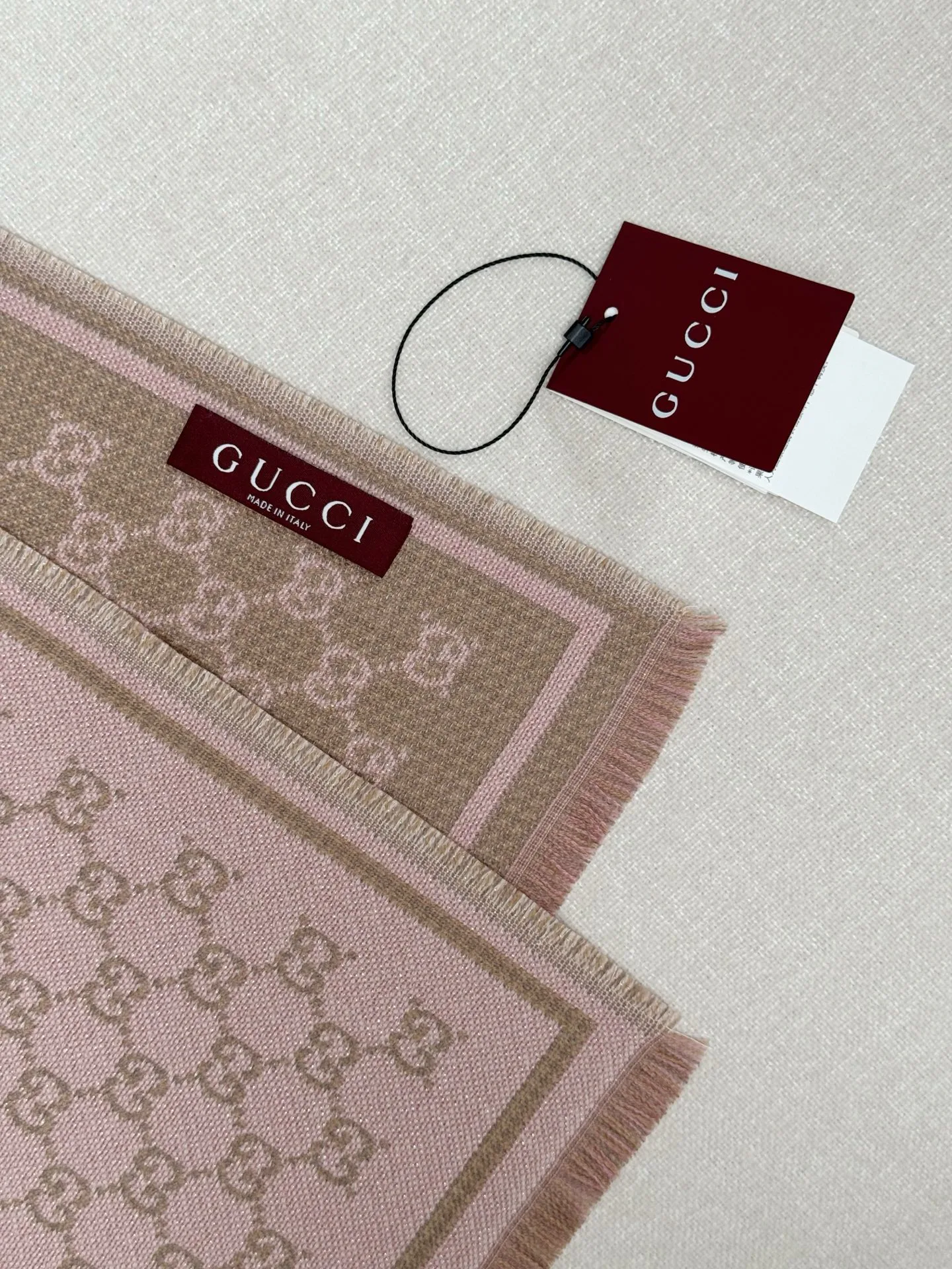 Шарфы Gucci 17992036