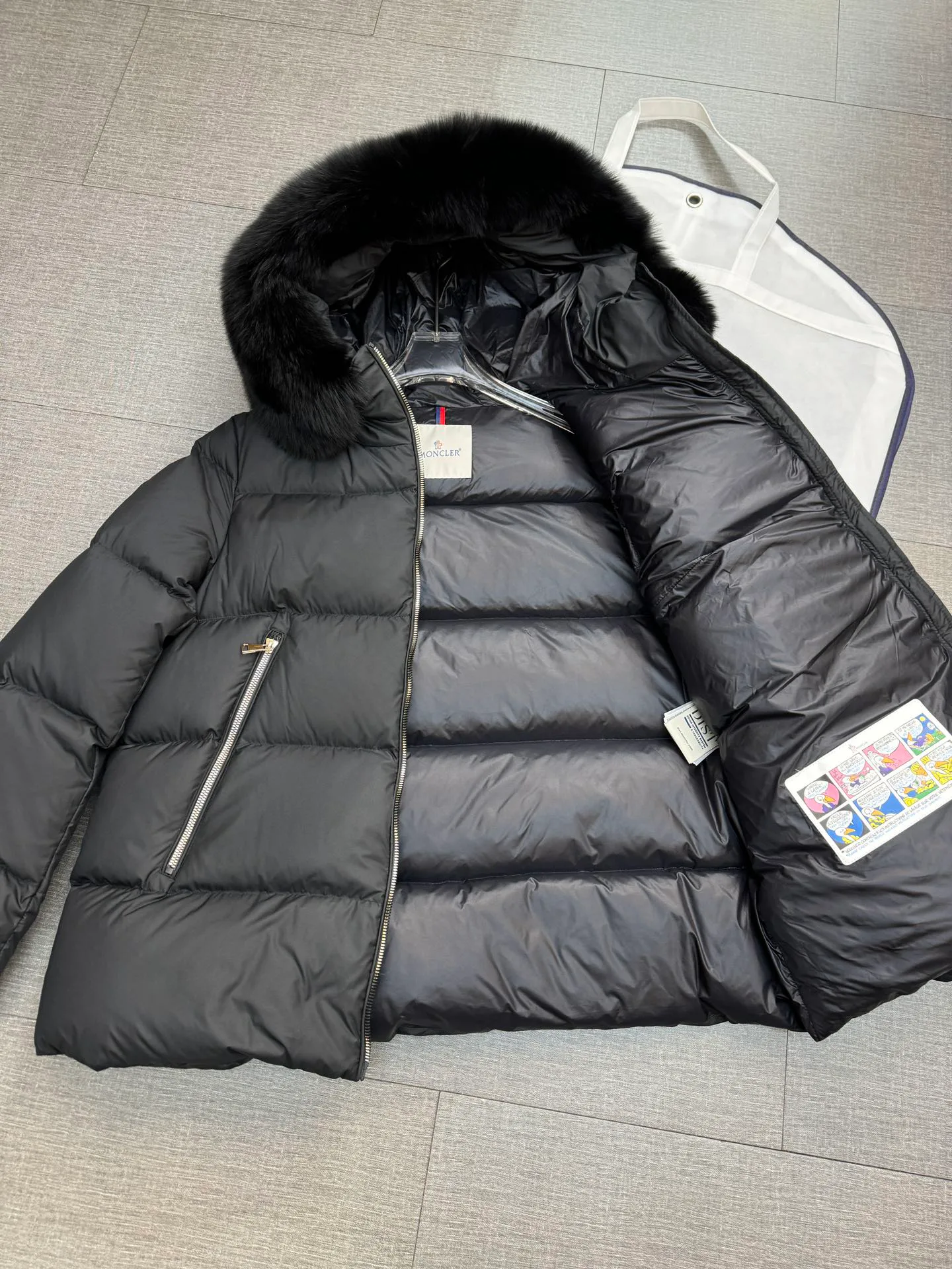 Куртки И Пуховики Женские Moncler 18130015