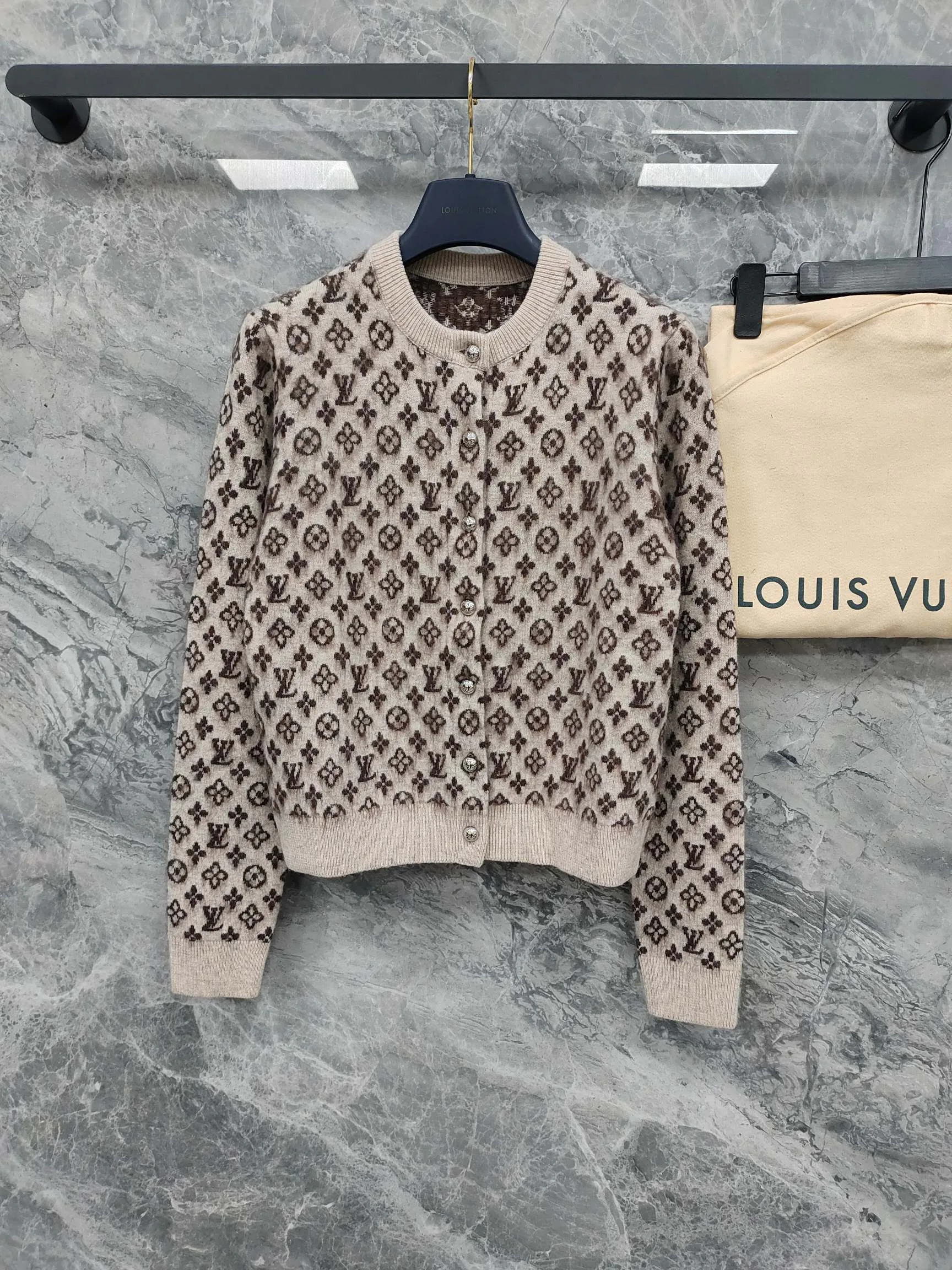 Джемперы И Свитеры Женские Louis Vuitton 18897518