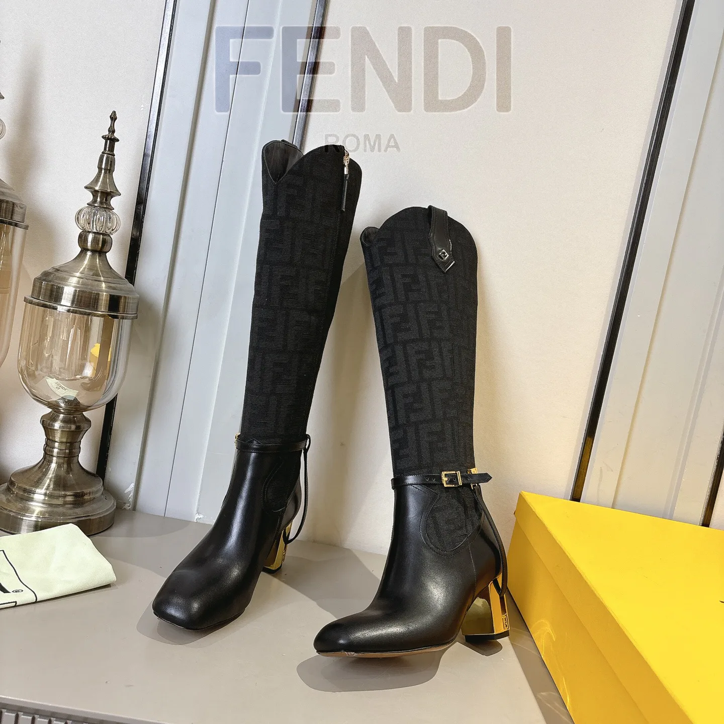 Сапоги Женские Fendi 18247881