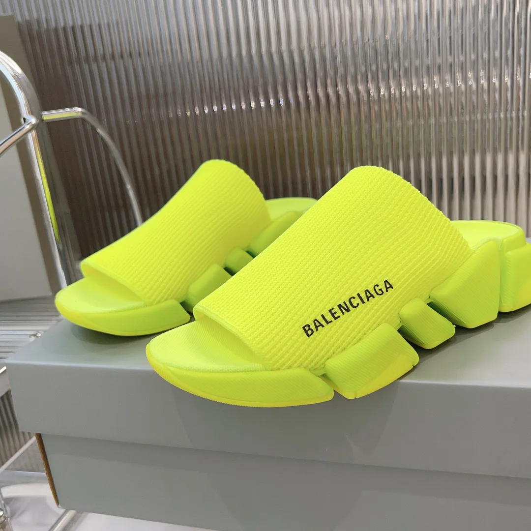 Шлепанцы Женские Balenciaga 17182660
