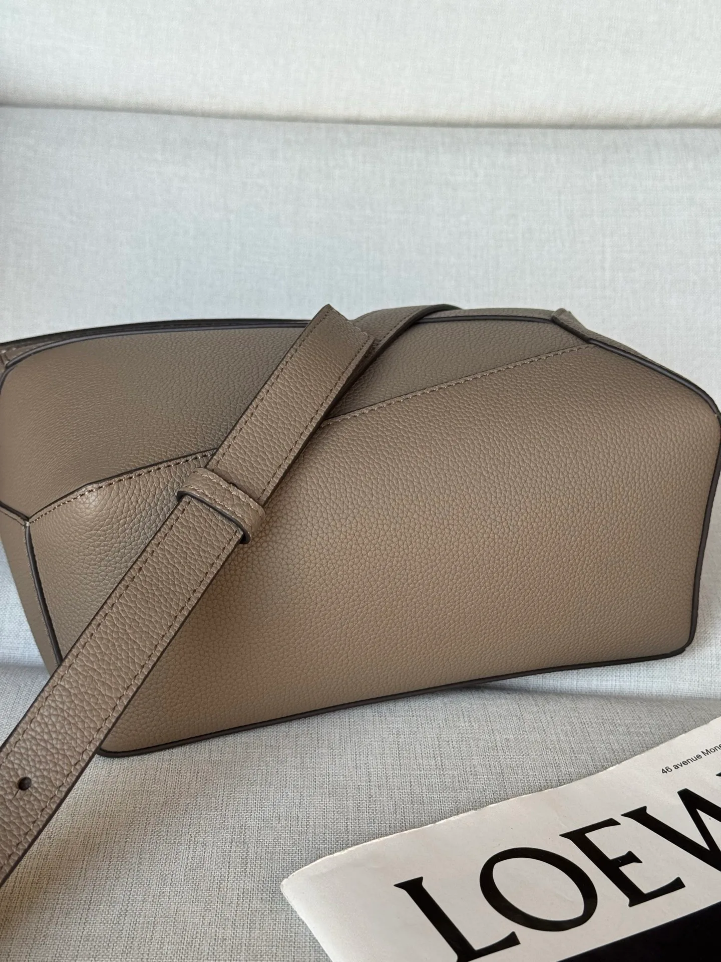 Классические Сумки Женские Loewe 13339552
