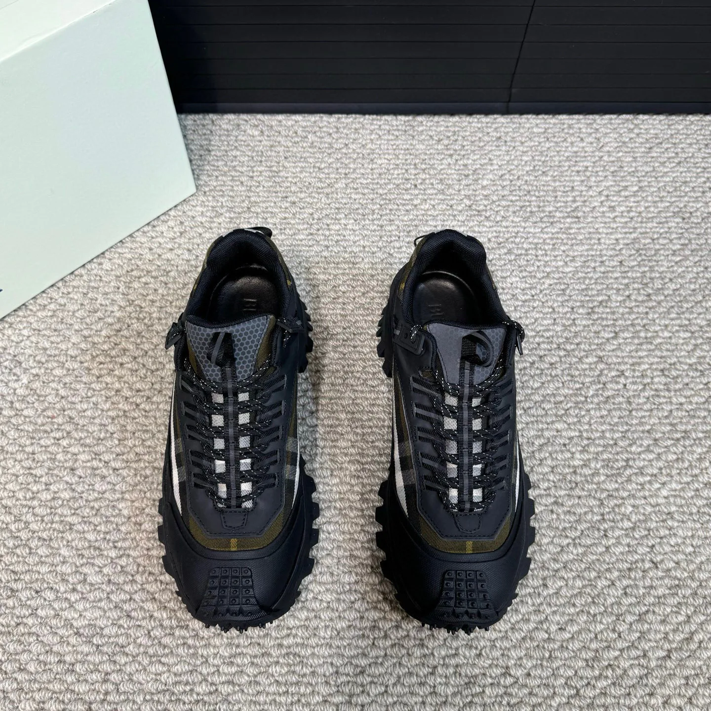 Кроссовки Мужские Burberry 425206