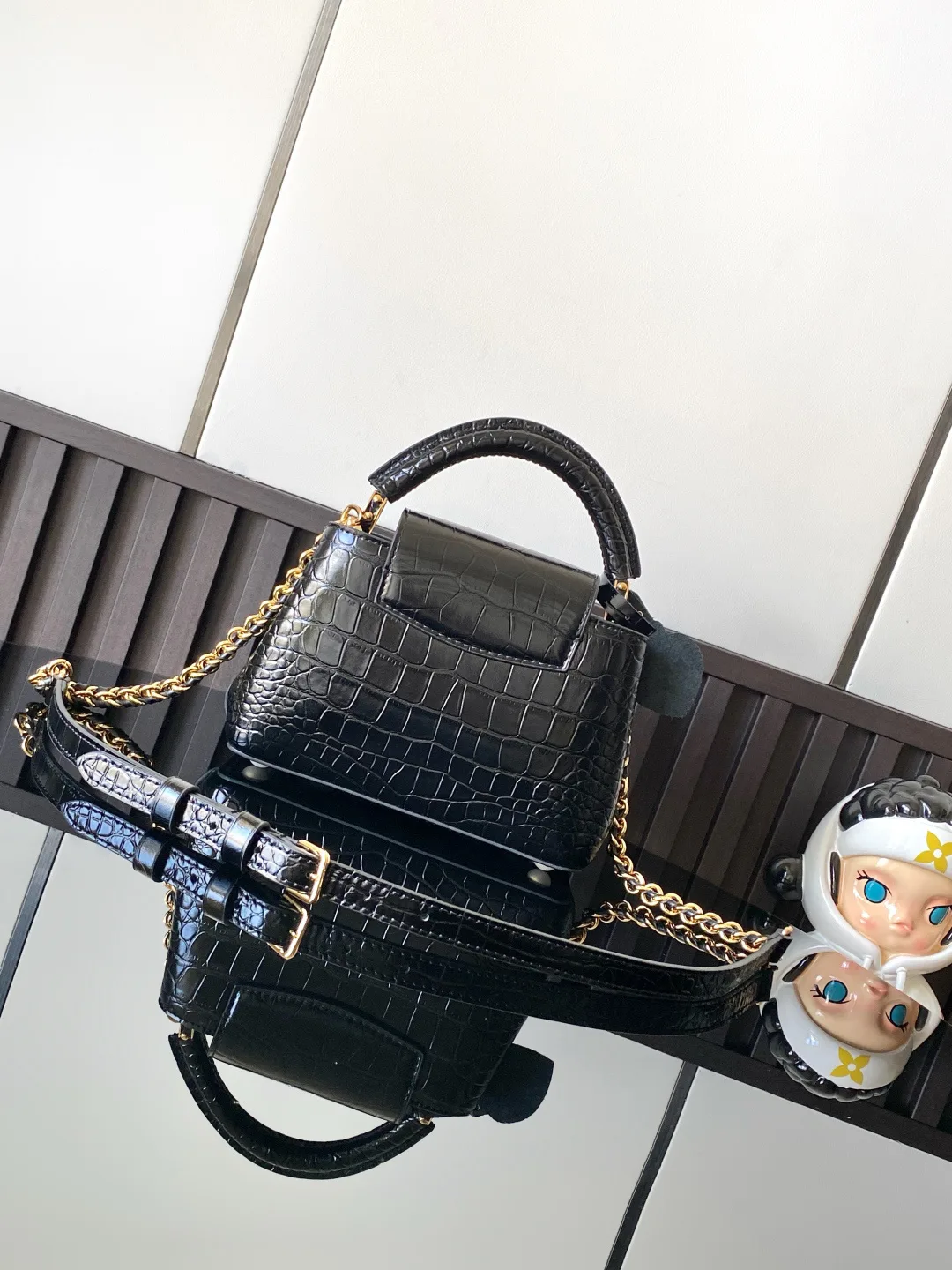 Классические Сумки Женские Louis Vuitton 18019350