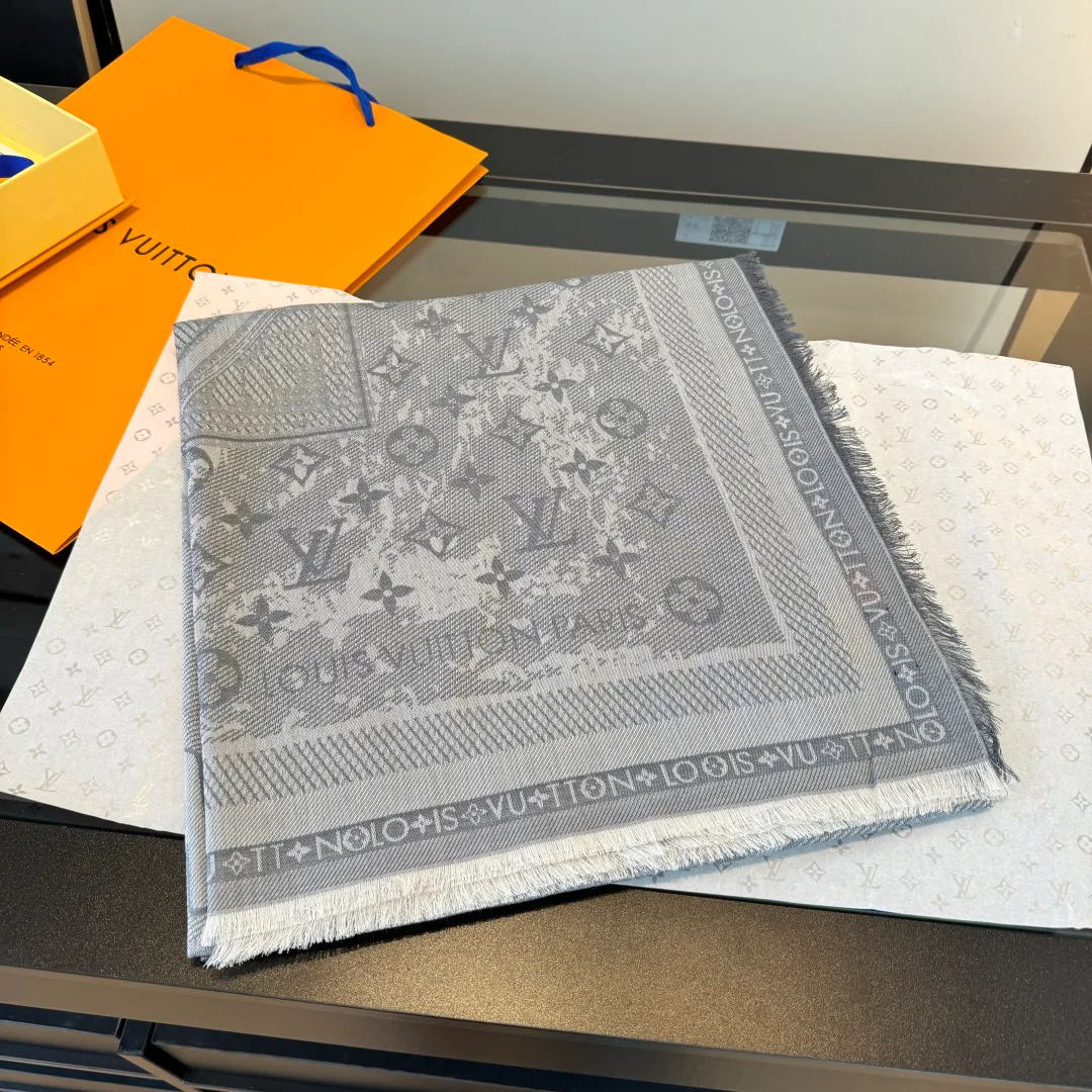 Шарфы Louis Vuitton 1303458