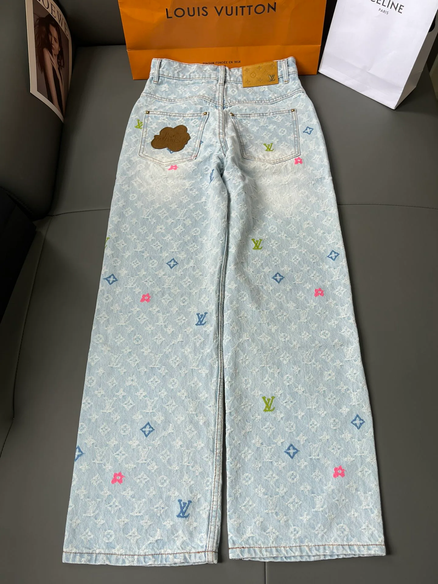 Джинсы Женские Louis Vuitton 17954534