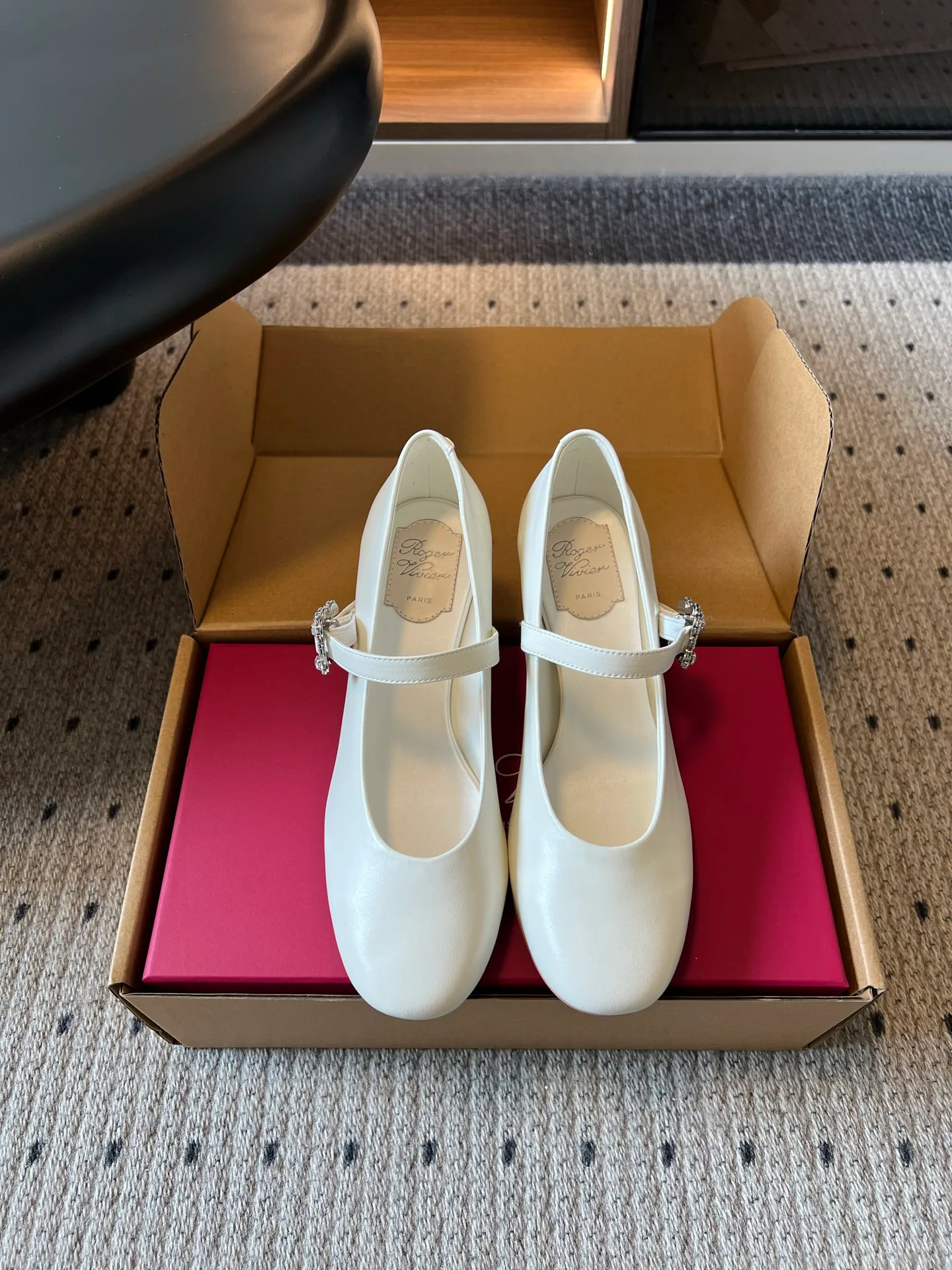 Туфли Женские Roger Vivier 17860671
