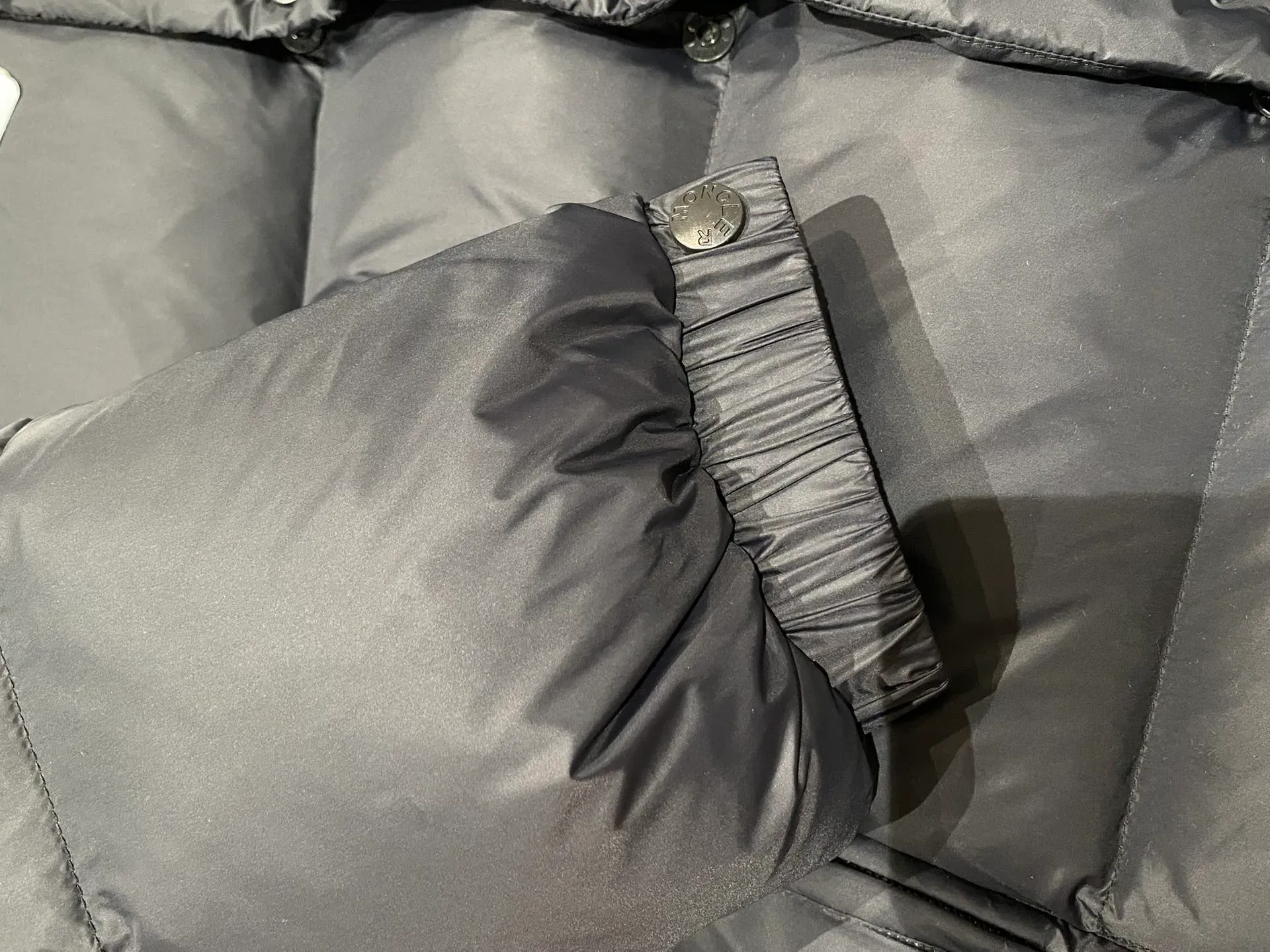 Куртки И Пуховики Мужские Moncler 608705