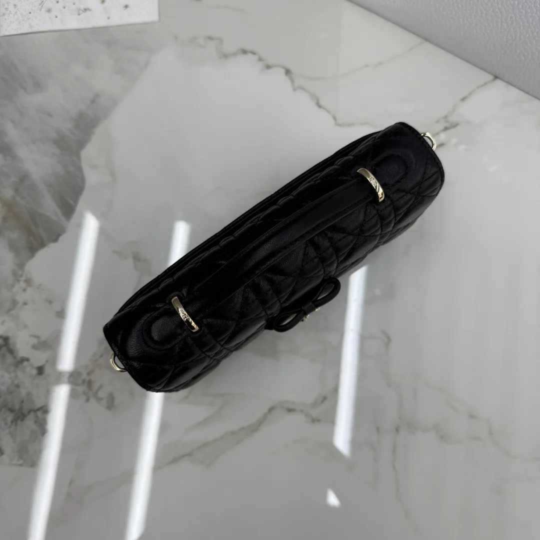 Классические Сумки Женские Christian Dior 12594757