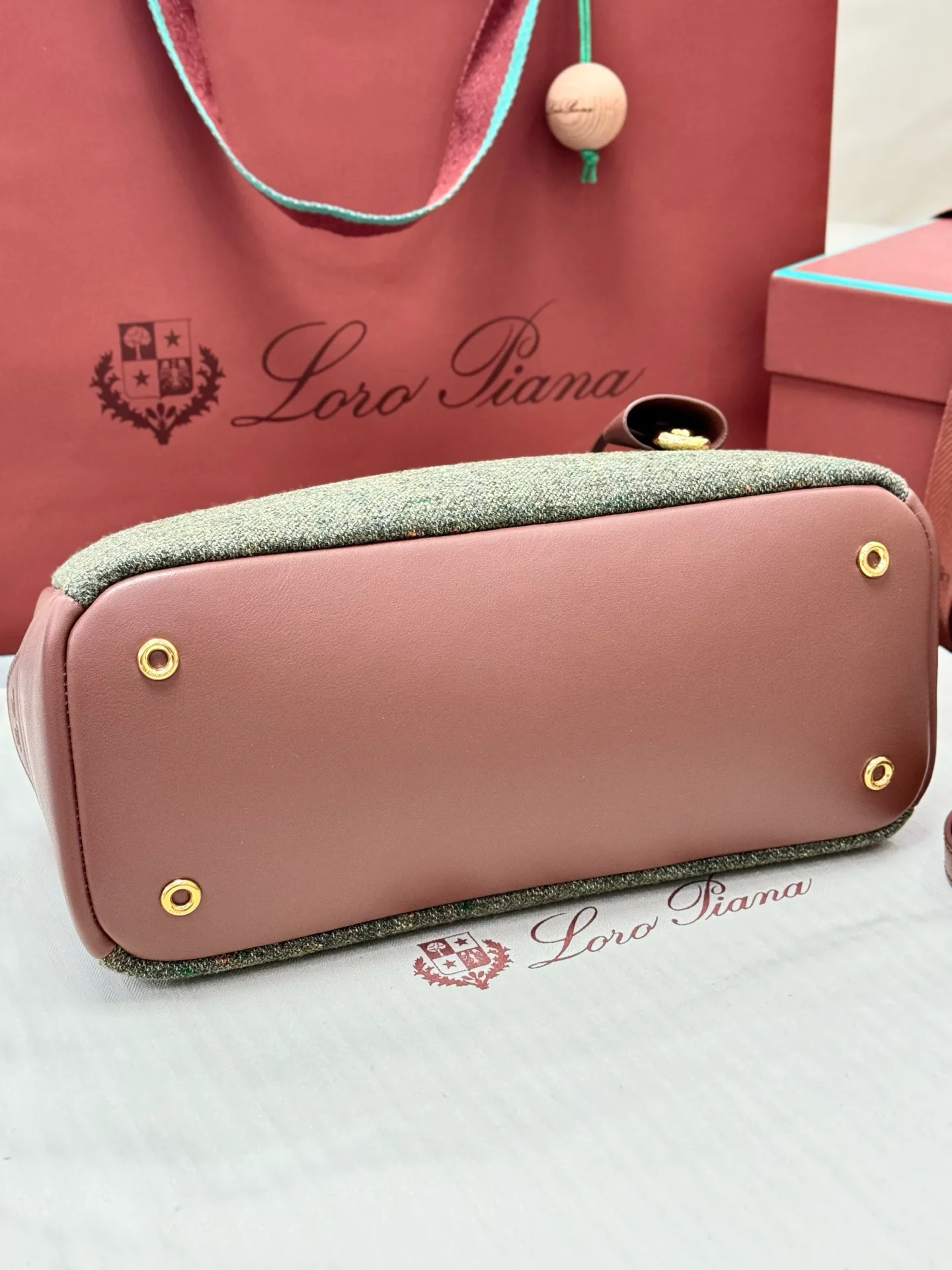 Классические Сумки Женские Loro Piana 11472675