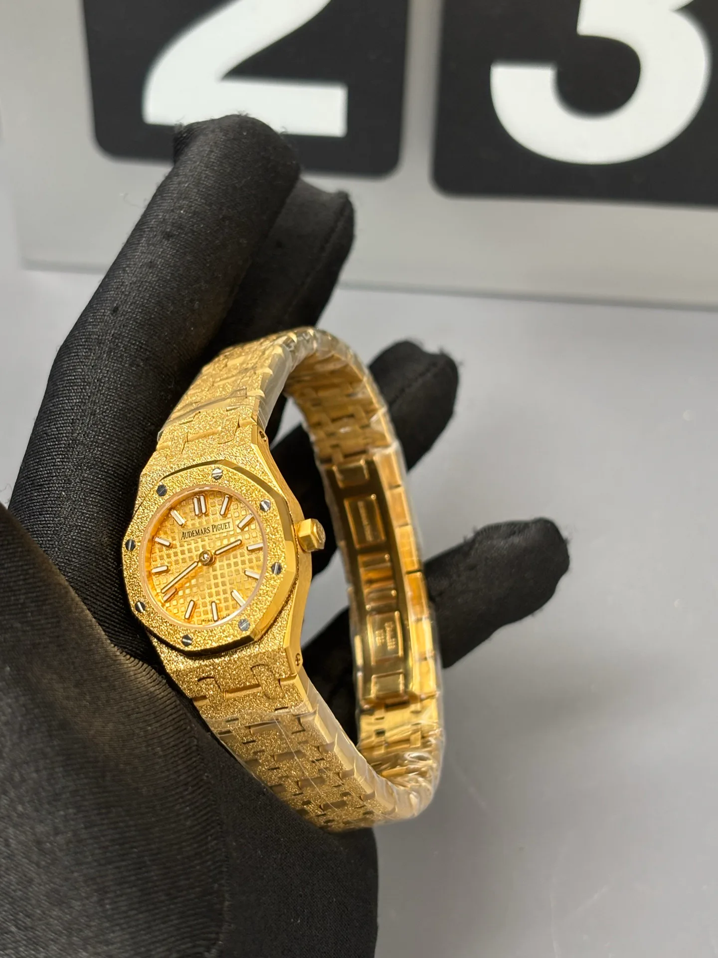 Часы Женские Audemars Piguet 11696026