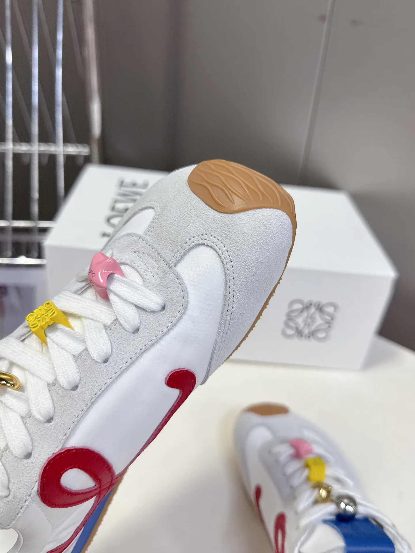 Кроссовки Женские Loewe 11061