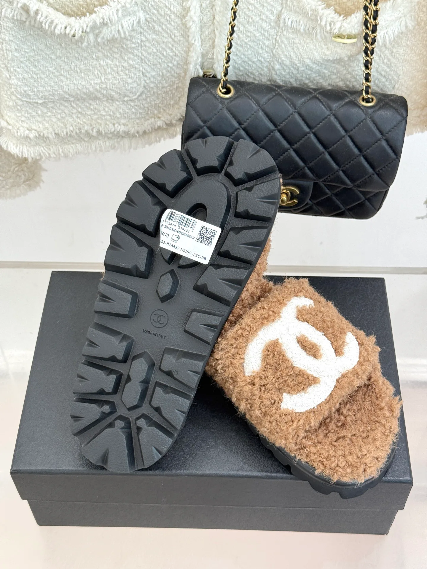 Тапочки Женские Chanel 18737773
