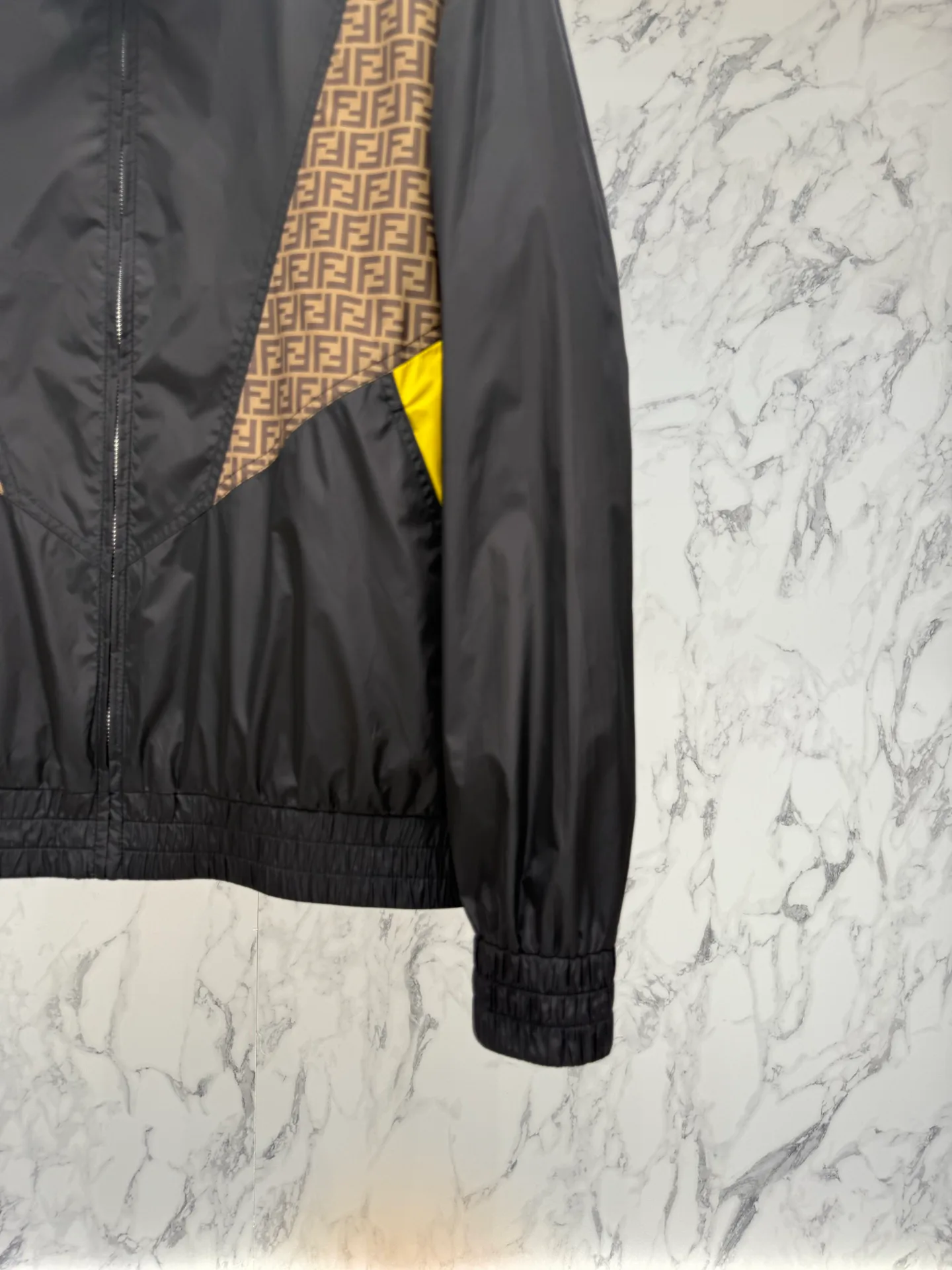 Куртки И Пуховики Мужские Fendi 10122955