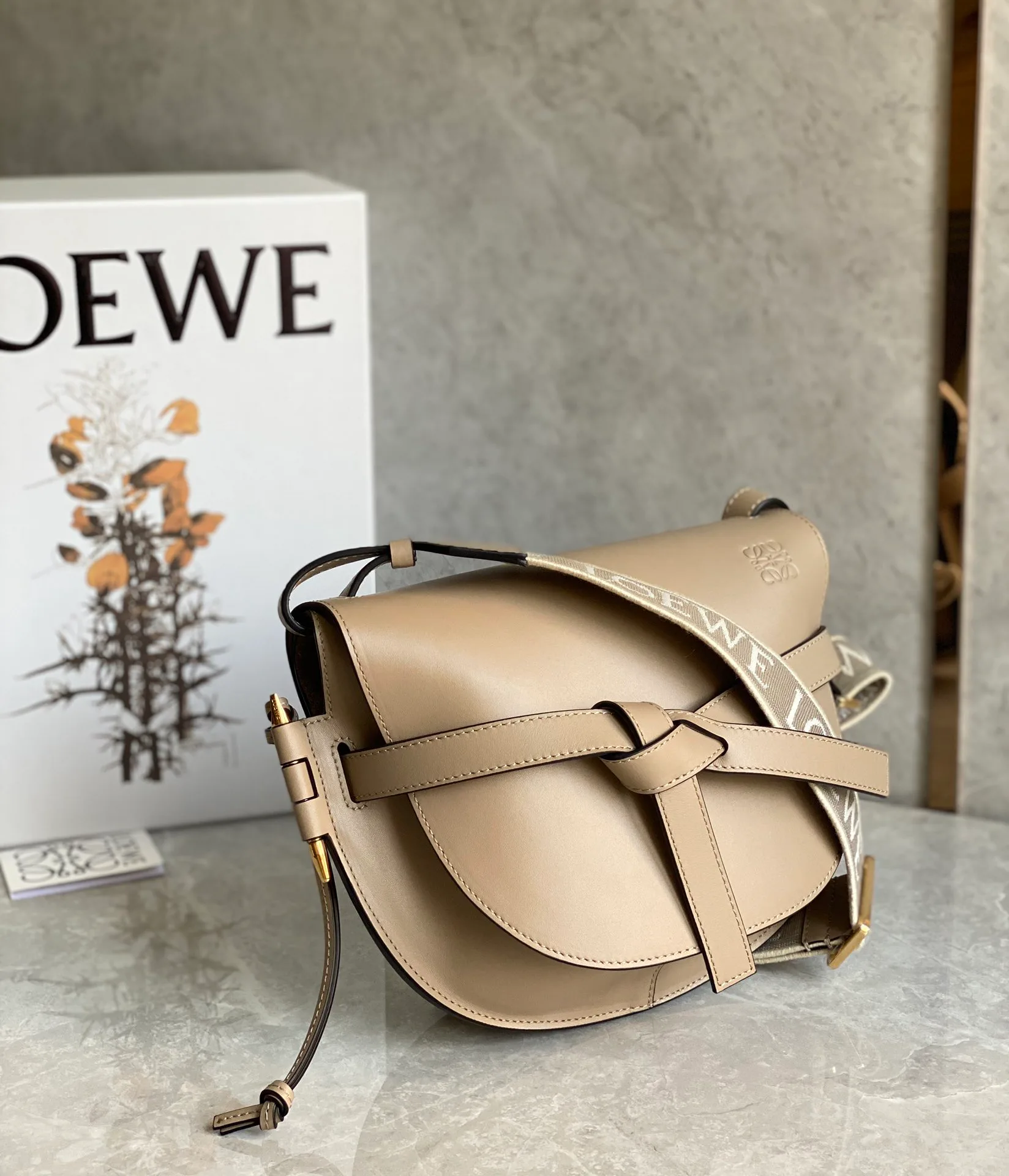 Сумки На Ремне Женские Loewe 11402891