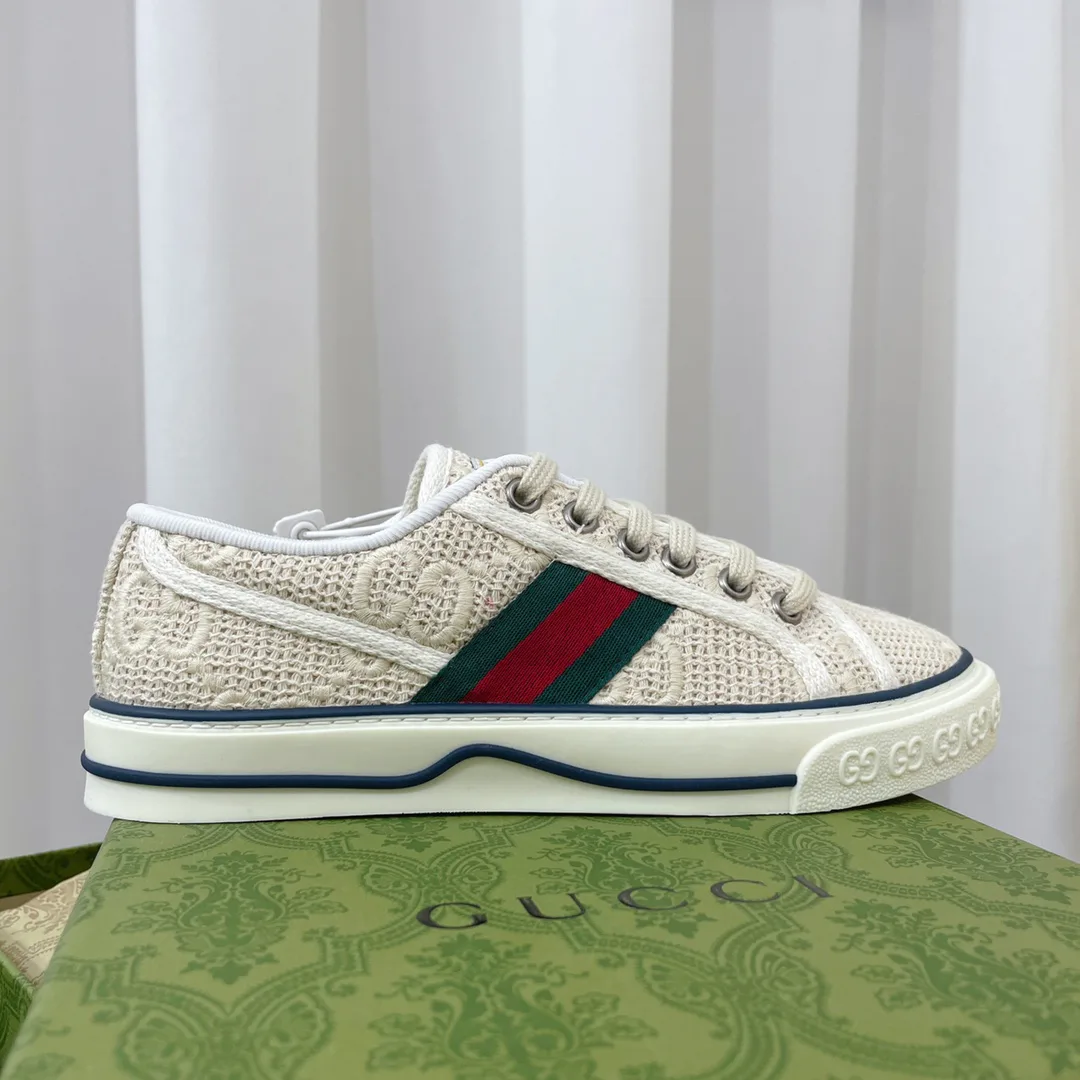 Кроссовки Женские Gucci 19691207