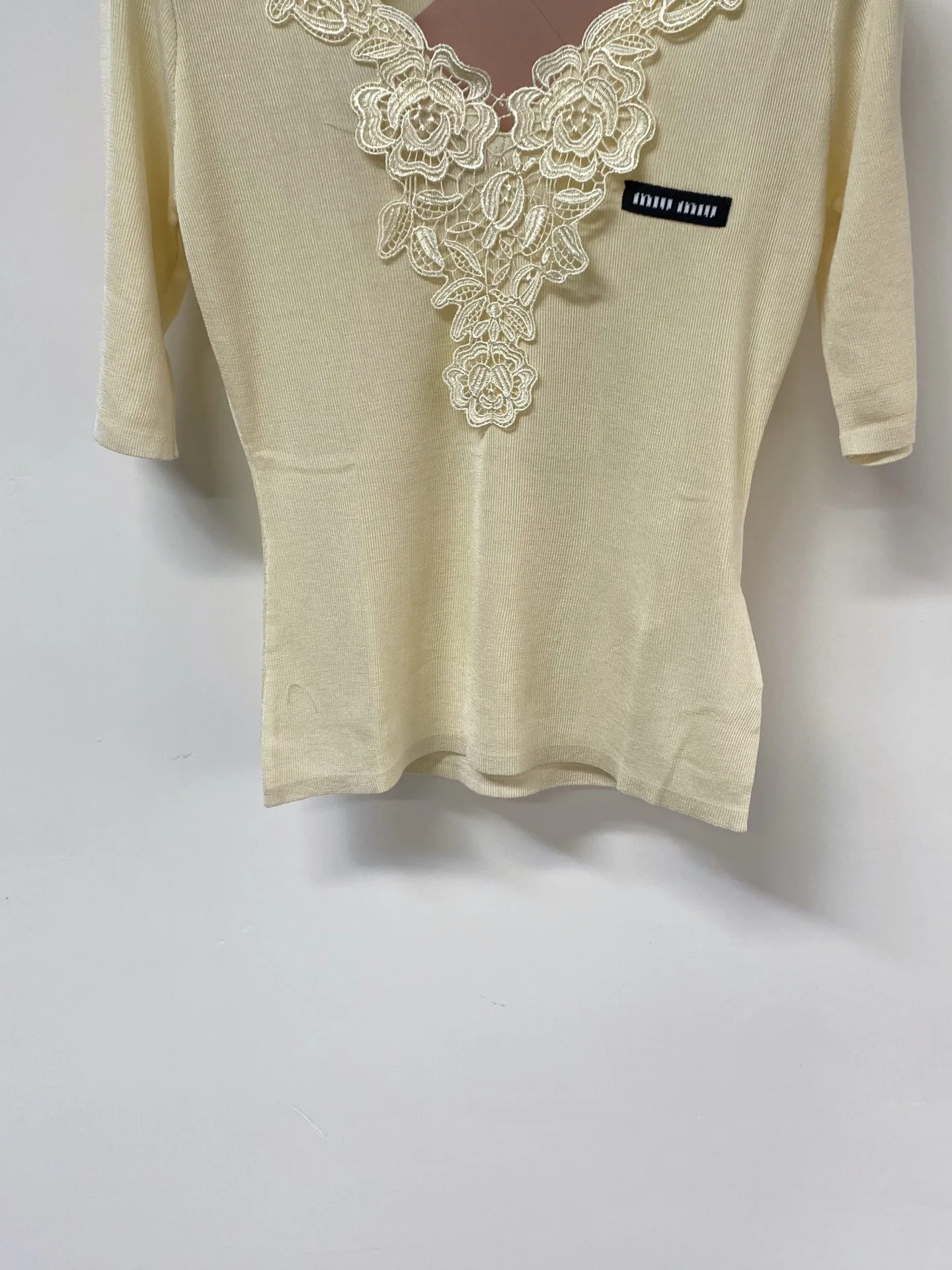 Футболки Женские Miu Miu 11681752