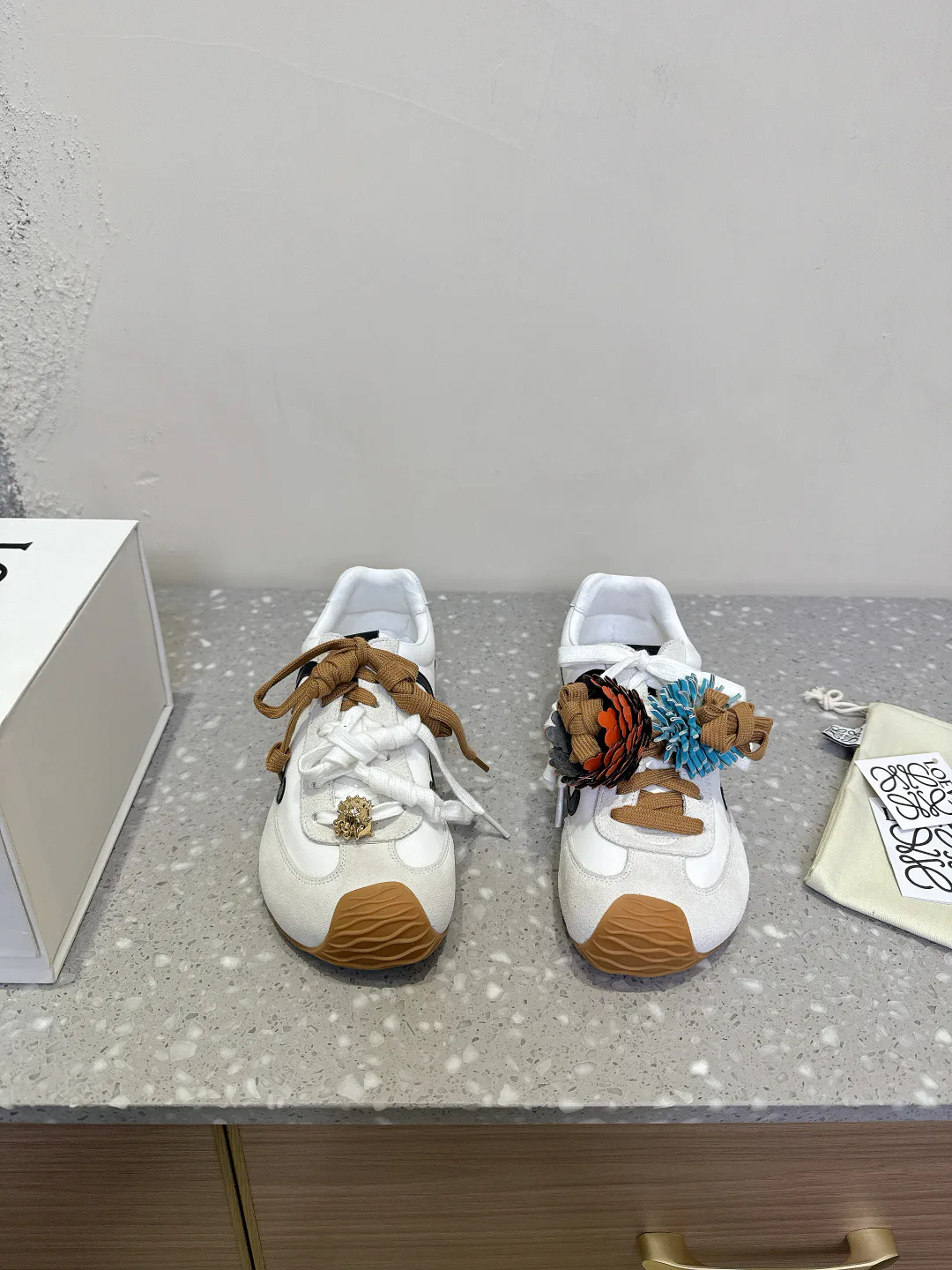 Кроссовки Женские Loewe 24332