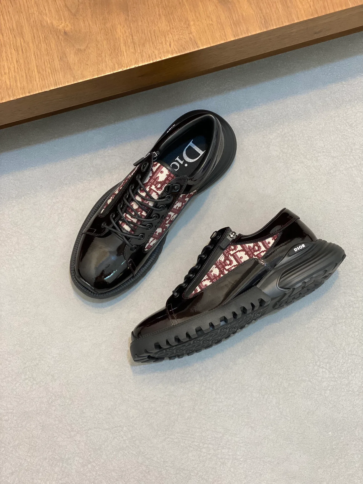 Кроссовки Мужские Christian Dior 10697491